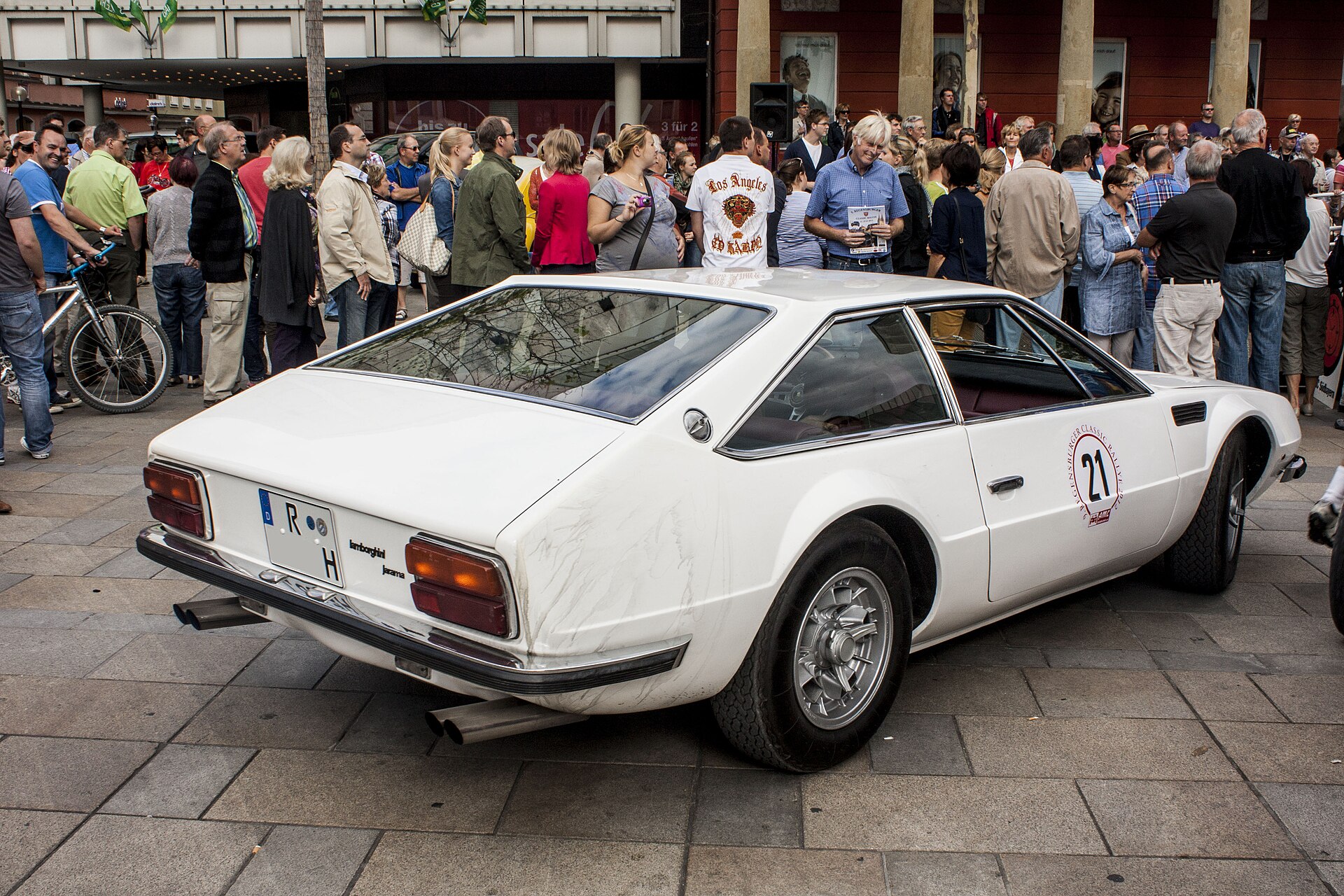 Lamborghini Jarama rear view