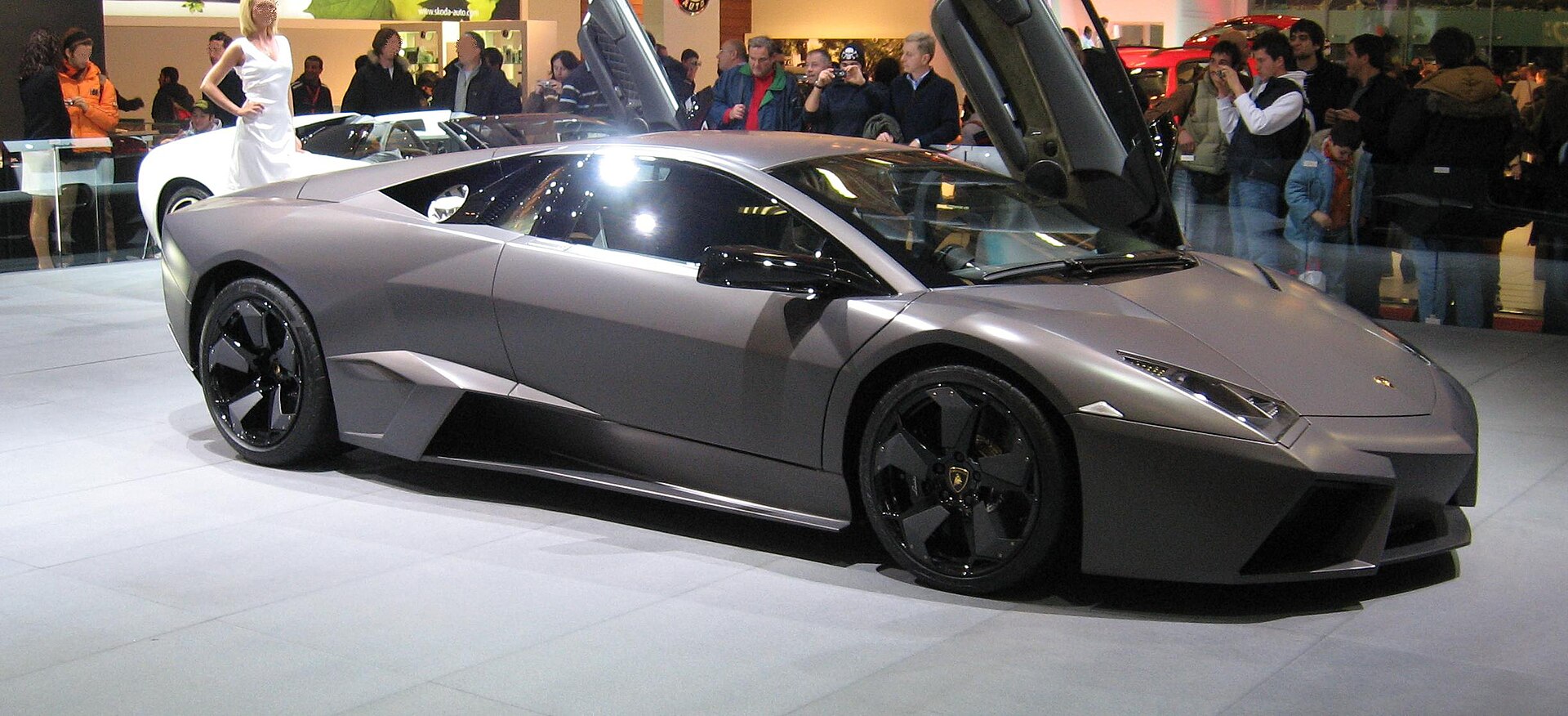 Lamborghini Reventón front view