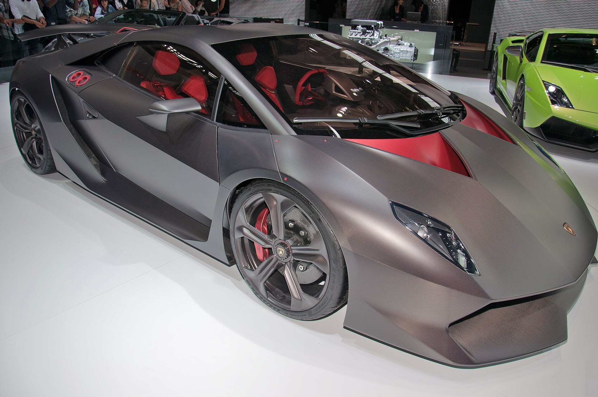 Lamborghini Sesto Elemento: 20 Cars Built Around Carbon Fibre