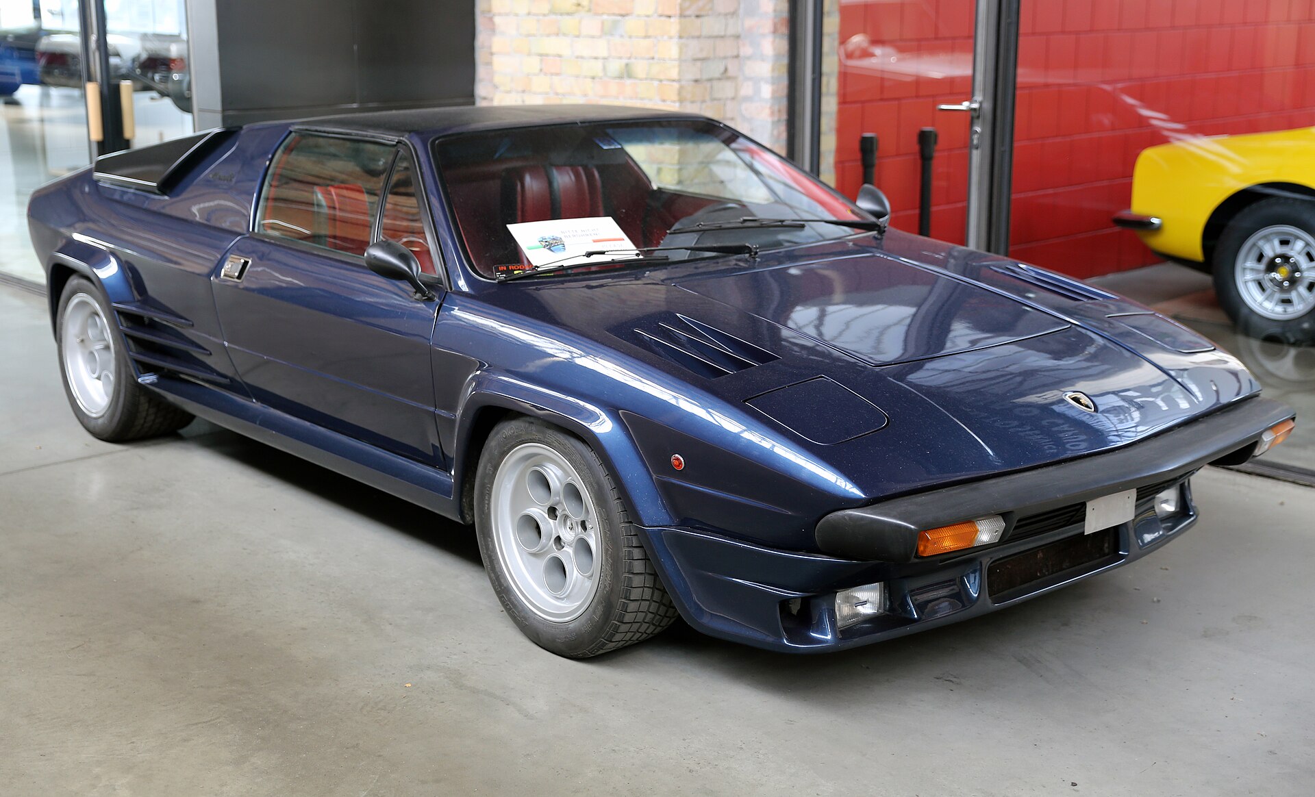 Lamborghini Silhouette 3000 targa, front right view