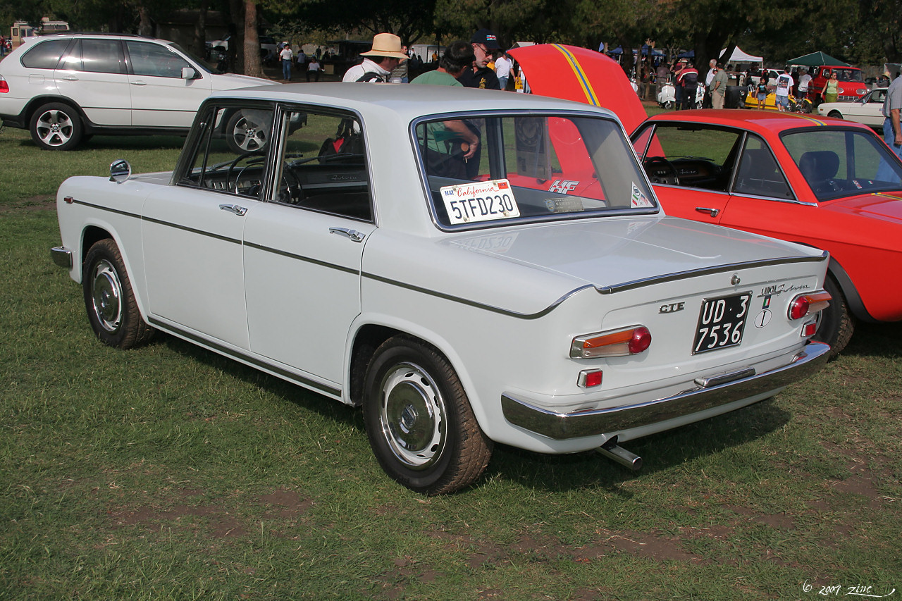 Lancia Fulvia Berlina saloon