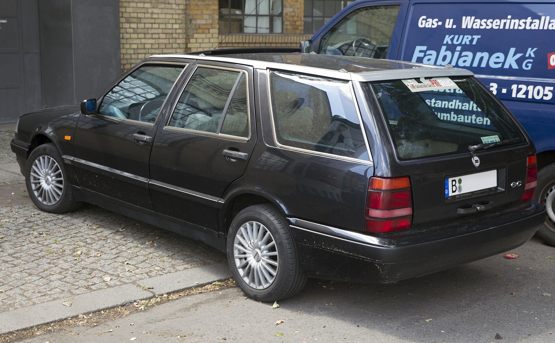 Lancia Thema estate by Pininfarina, rear three-quarter view