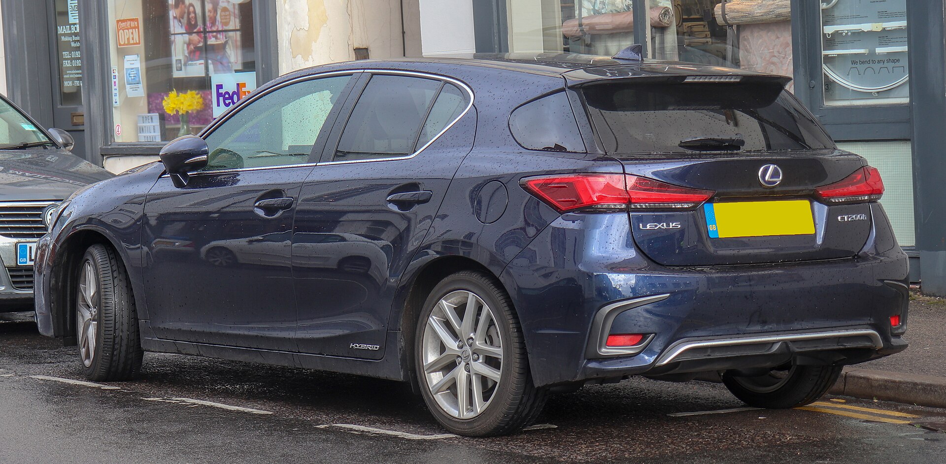 Lexus CT 200h, rear three-quarter view