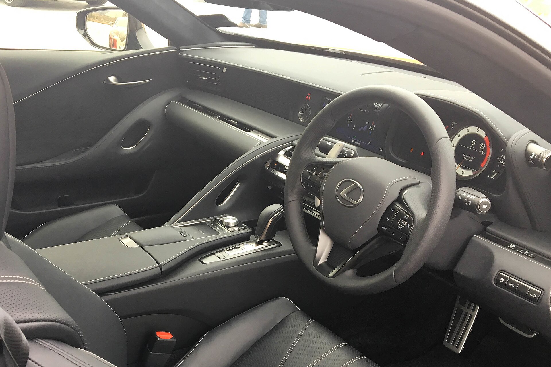 Lexus LC dashboard and front seats