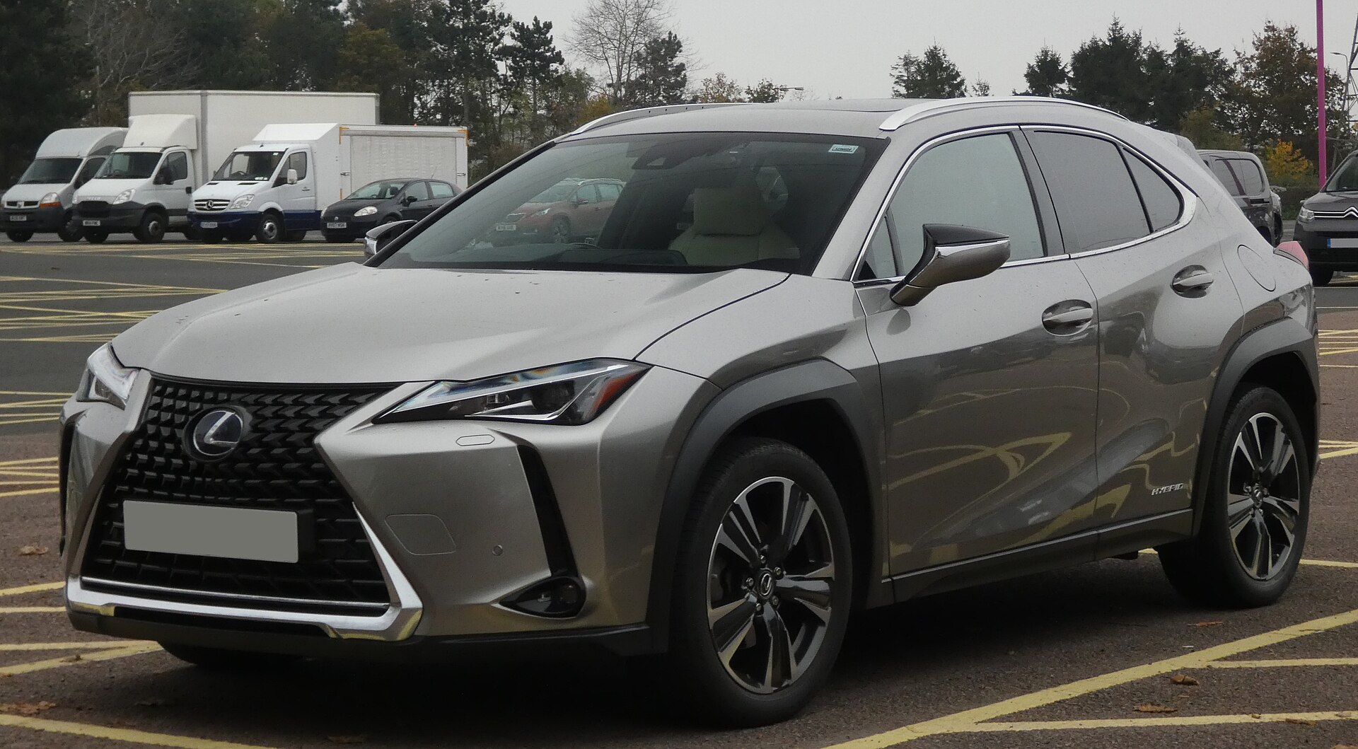 Silver Lexus UX 250h, front view