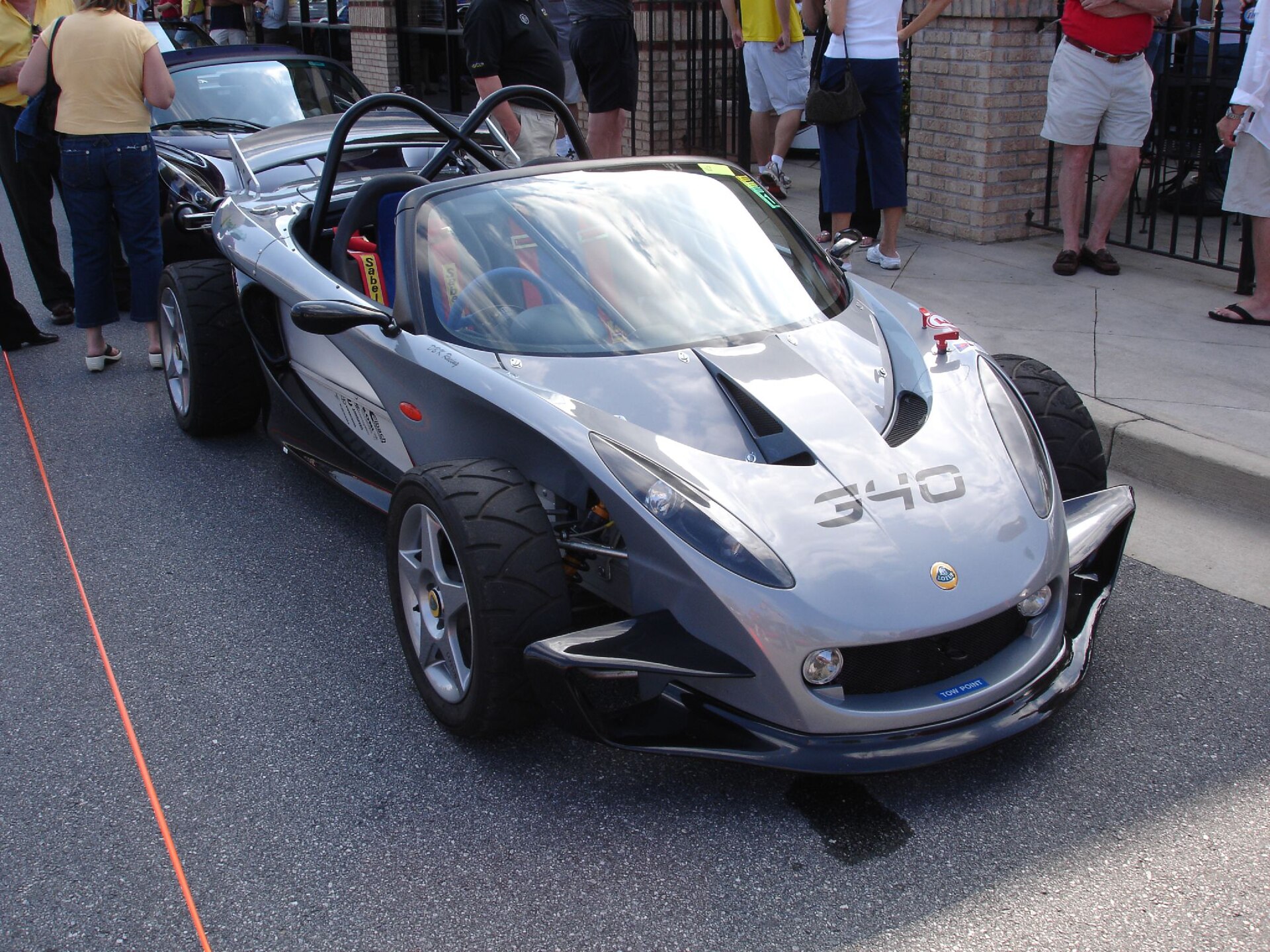 Lotus 340R: 340 Doorless Roadsters Built on the Elise