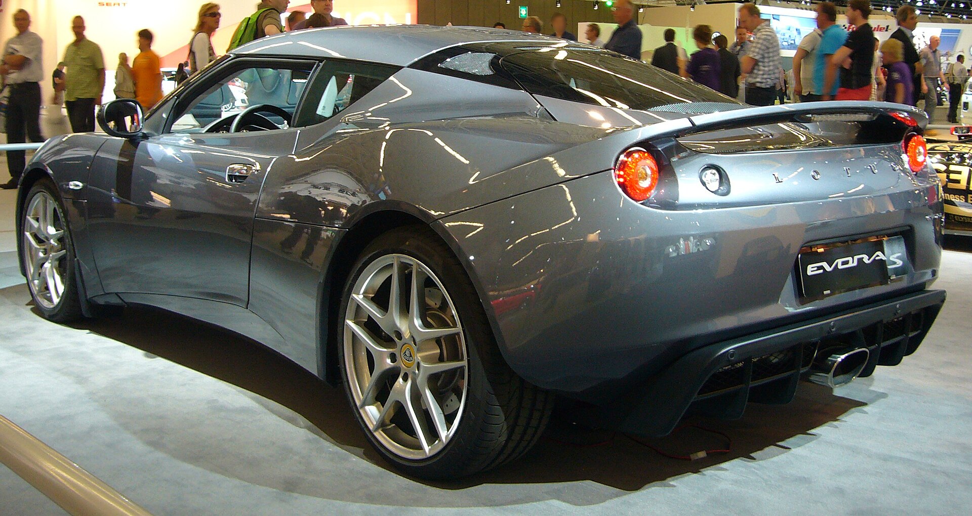 Lotus Evora S rear three-quarter view