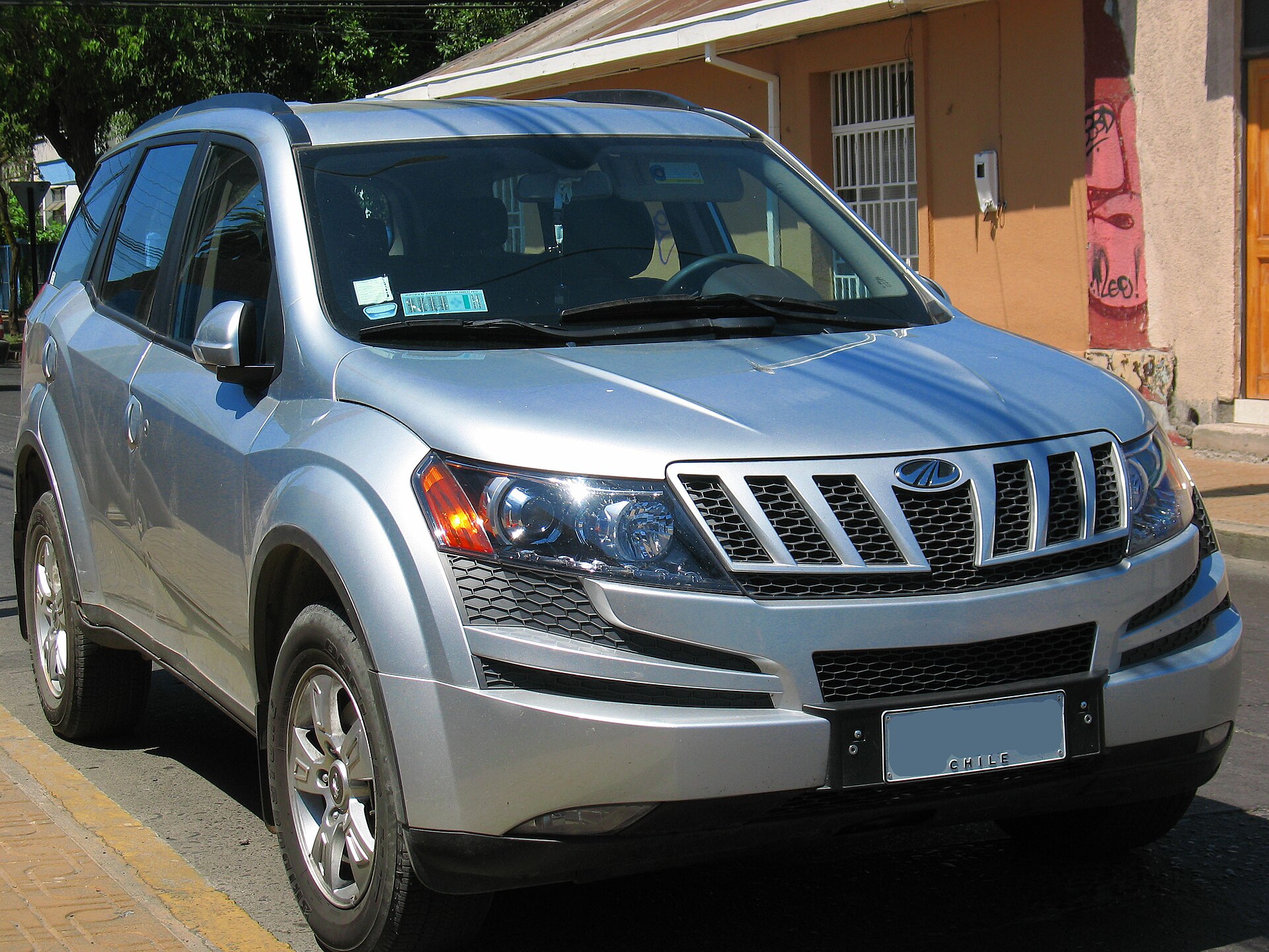 Mahindra XUV500 of 2014, front view