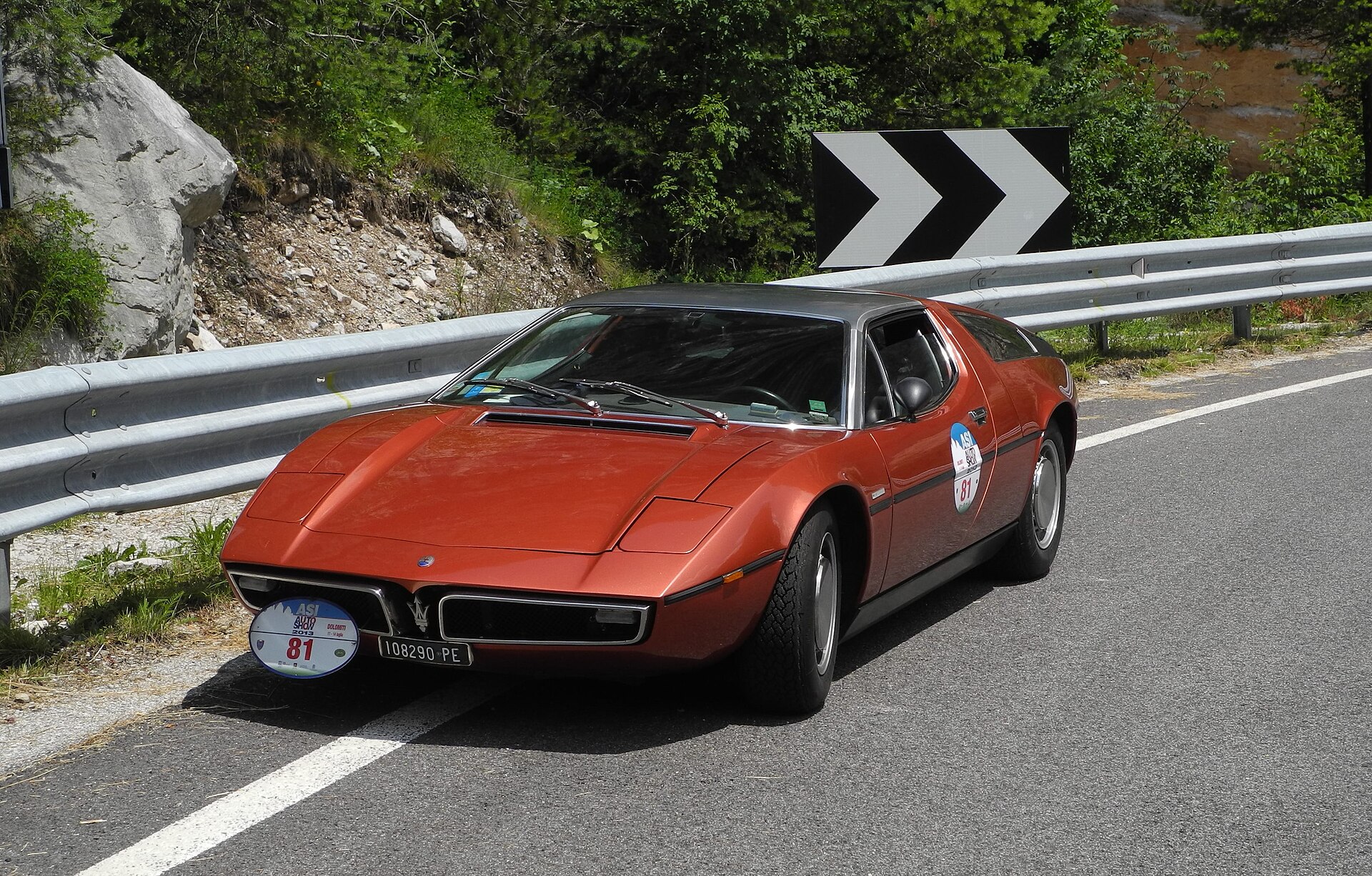 Maserati Bora driving on a mountain road