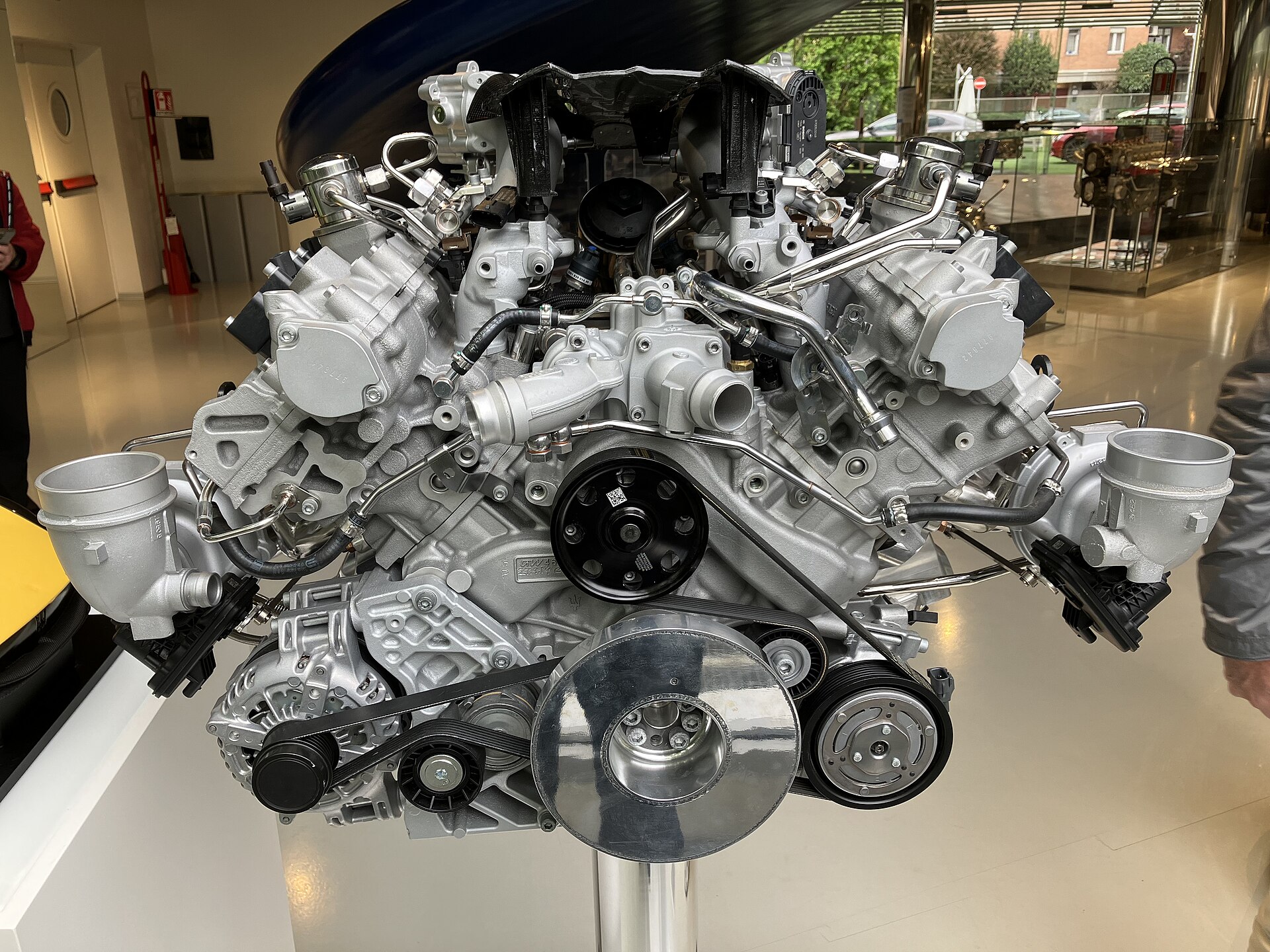 Maserati Nettuno twin-turbo V6 engine, front view