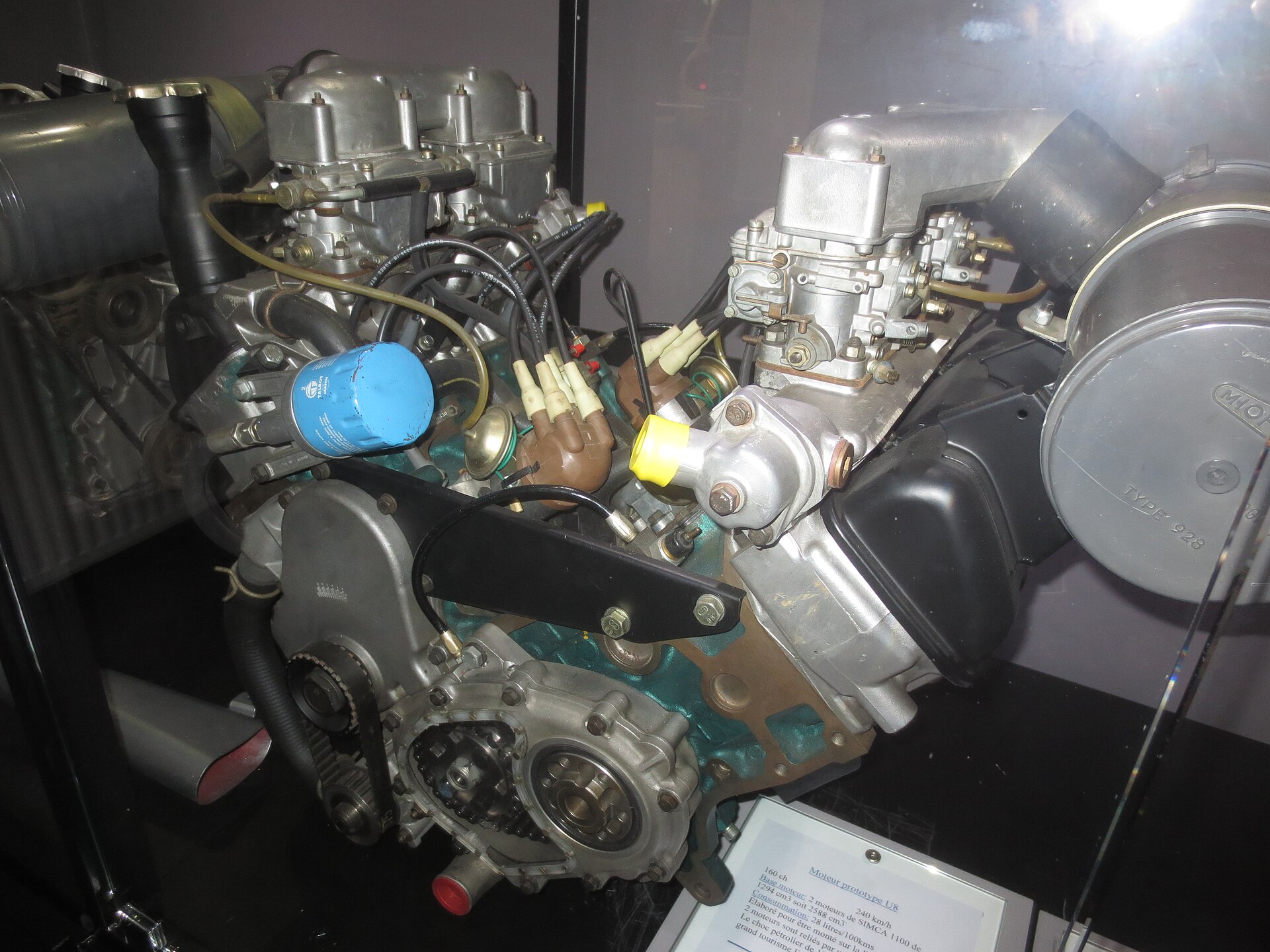 U8 engine made of two Simca four-cylinder blocks