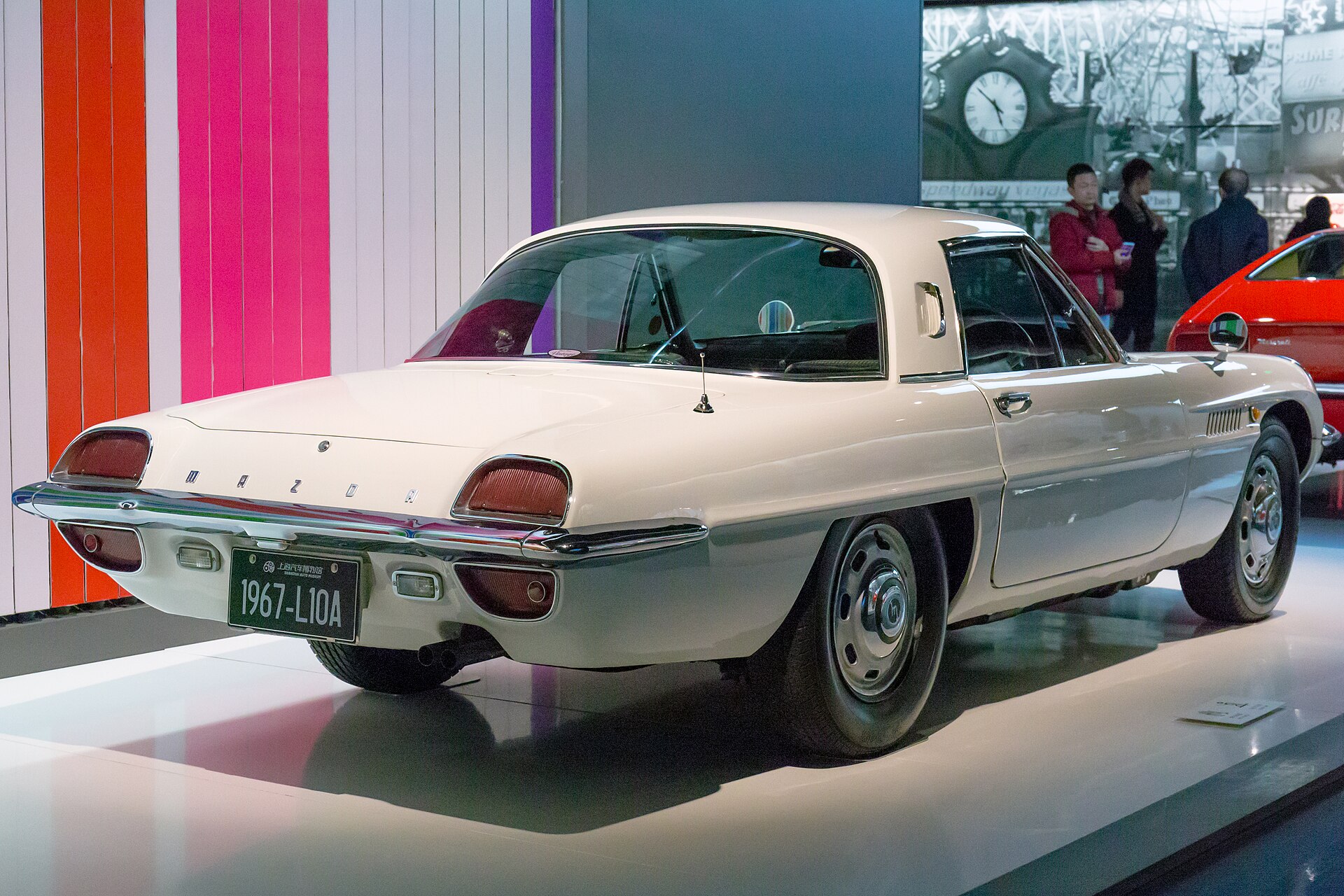 Mazda Cosmo Sport L10A, rear right view
