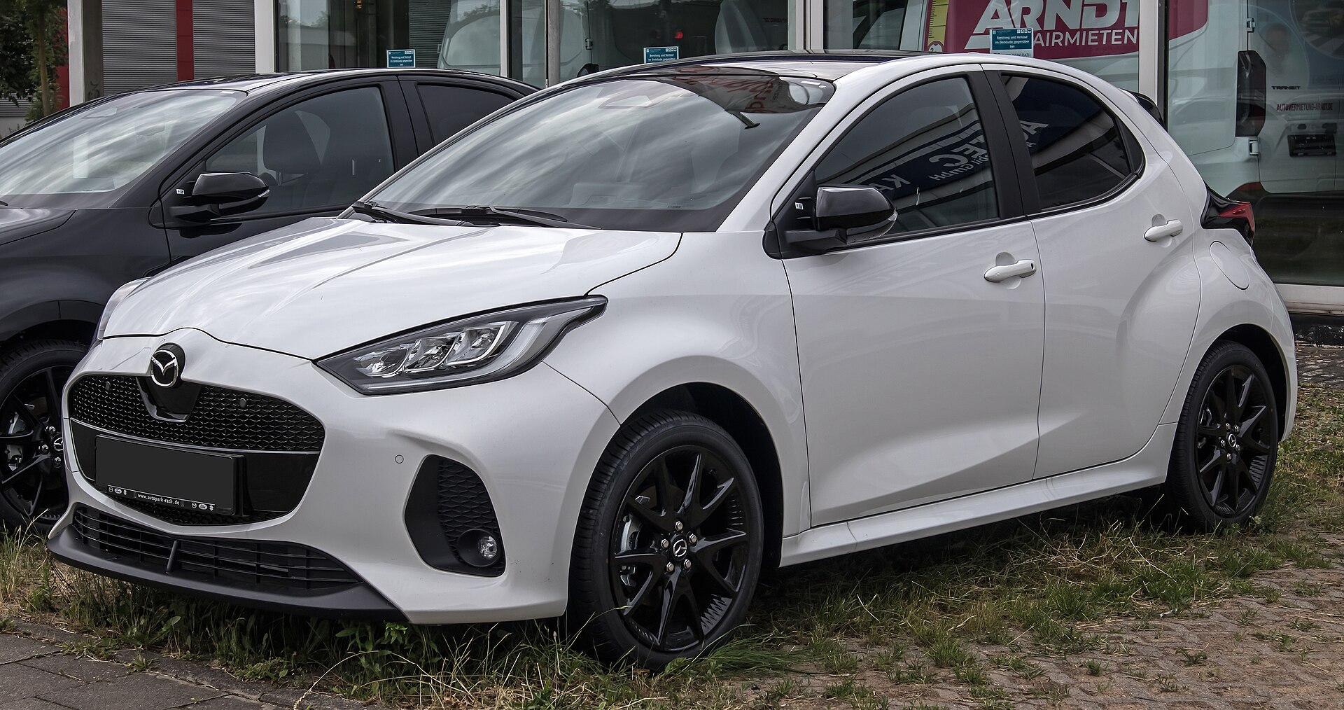 Mazda2 Hybrid, front three-quarter view