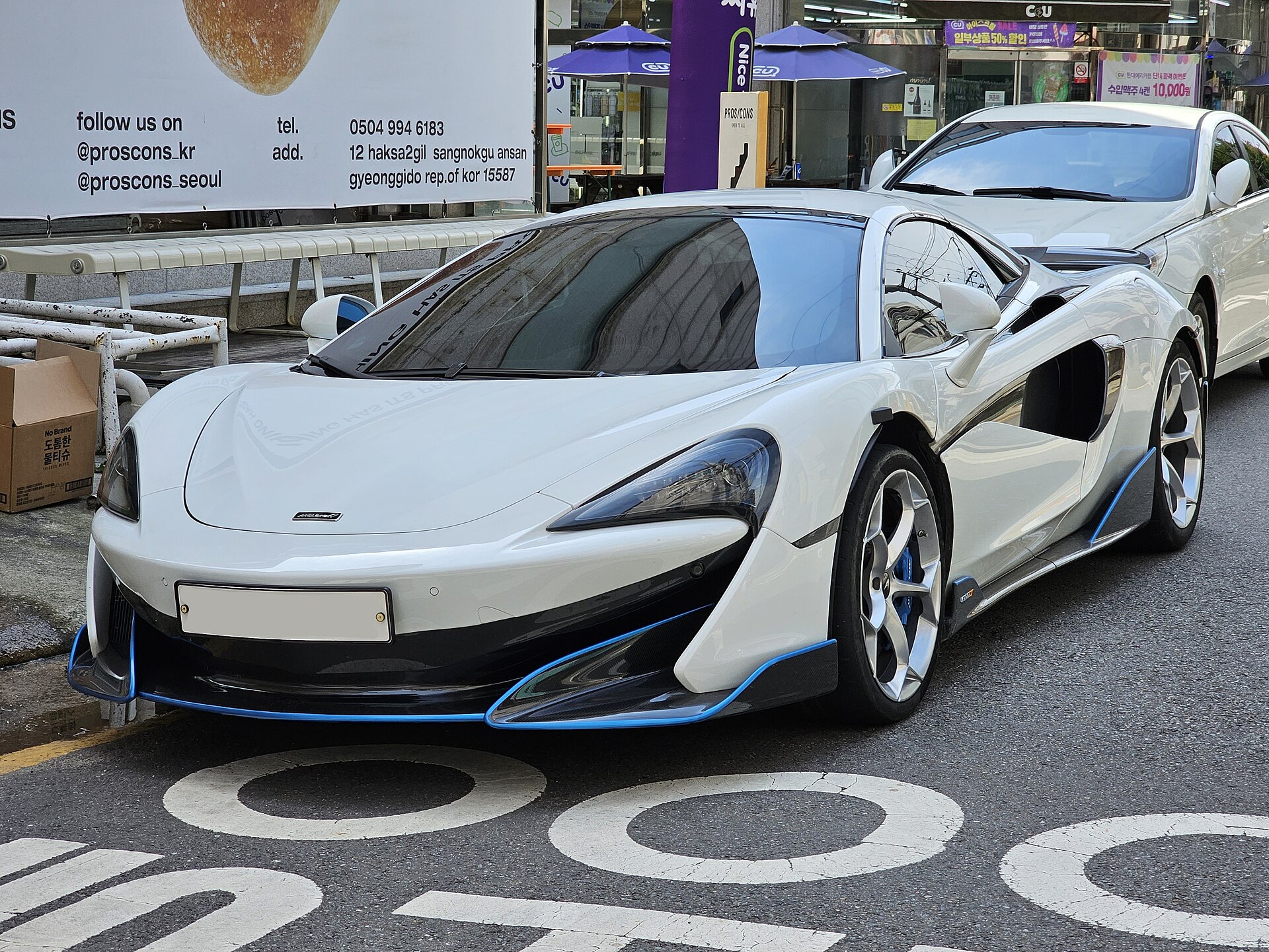 McLaren 600LT — the Longtail Version of the Sports Series