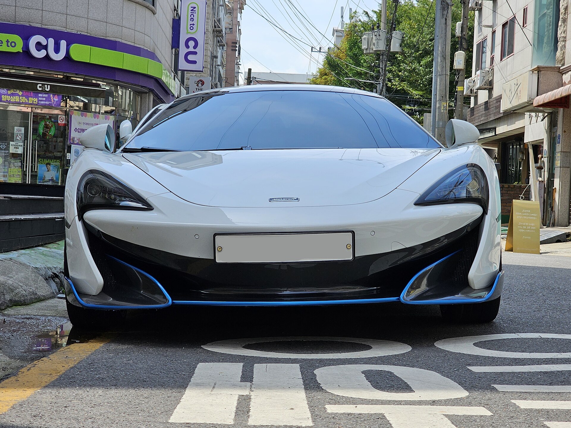 McLaren 600LT Spider rear with fixed wing