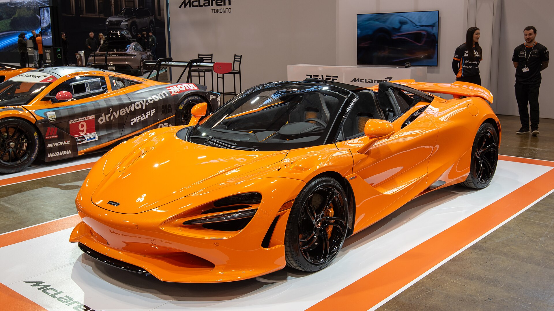 McLaren 750S Spider front three-quarter view