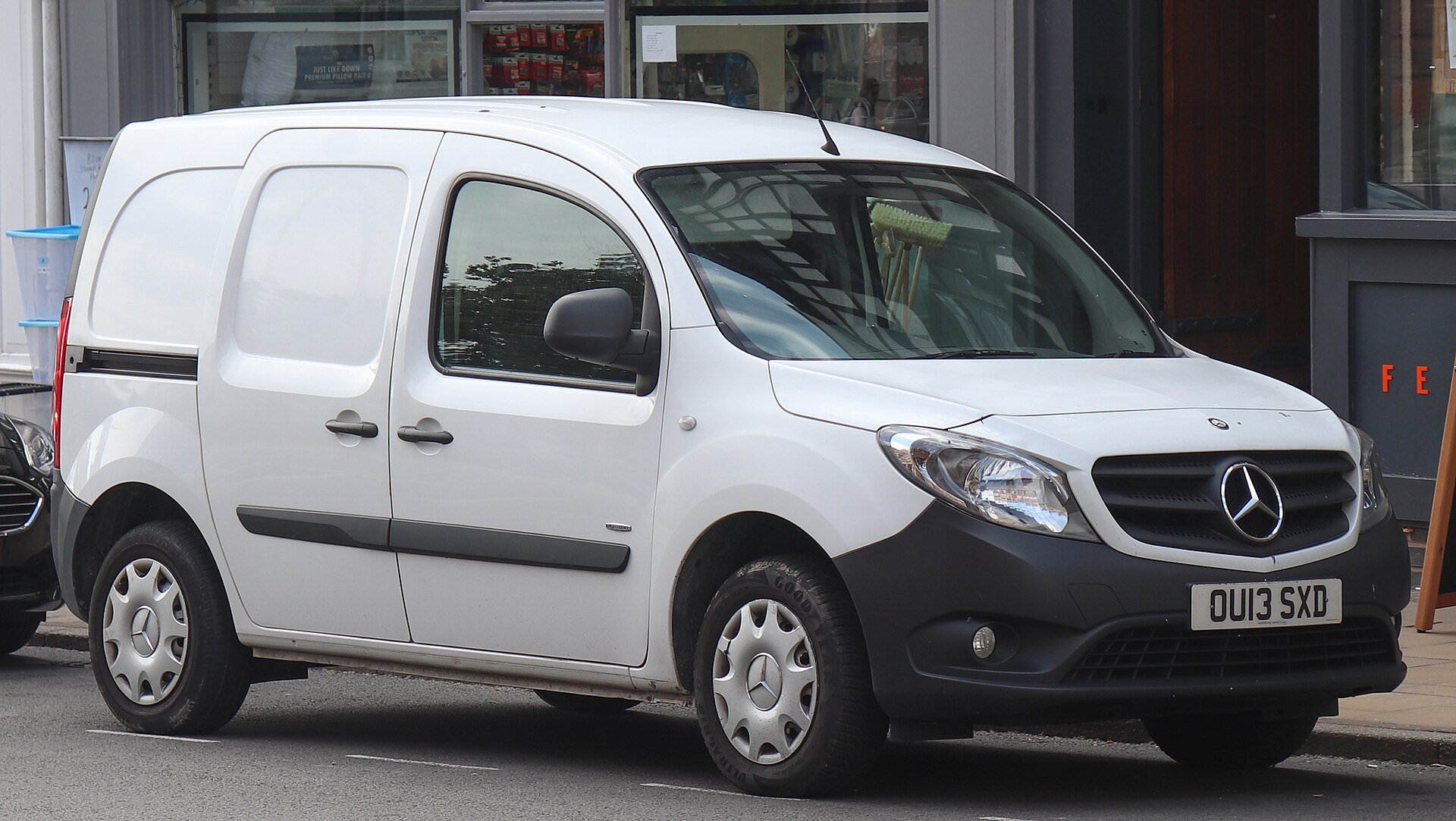 Mercedes-Benz Citan: Two Generations of the Kangoo-Based Small Van