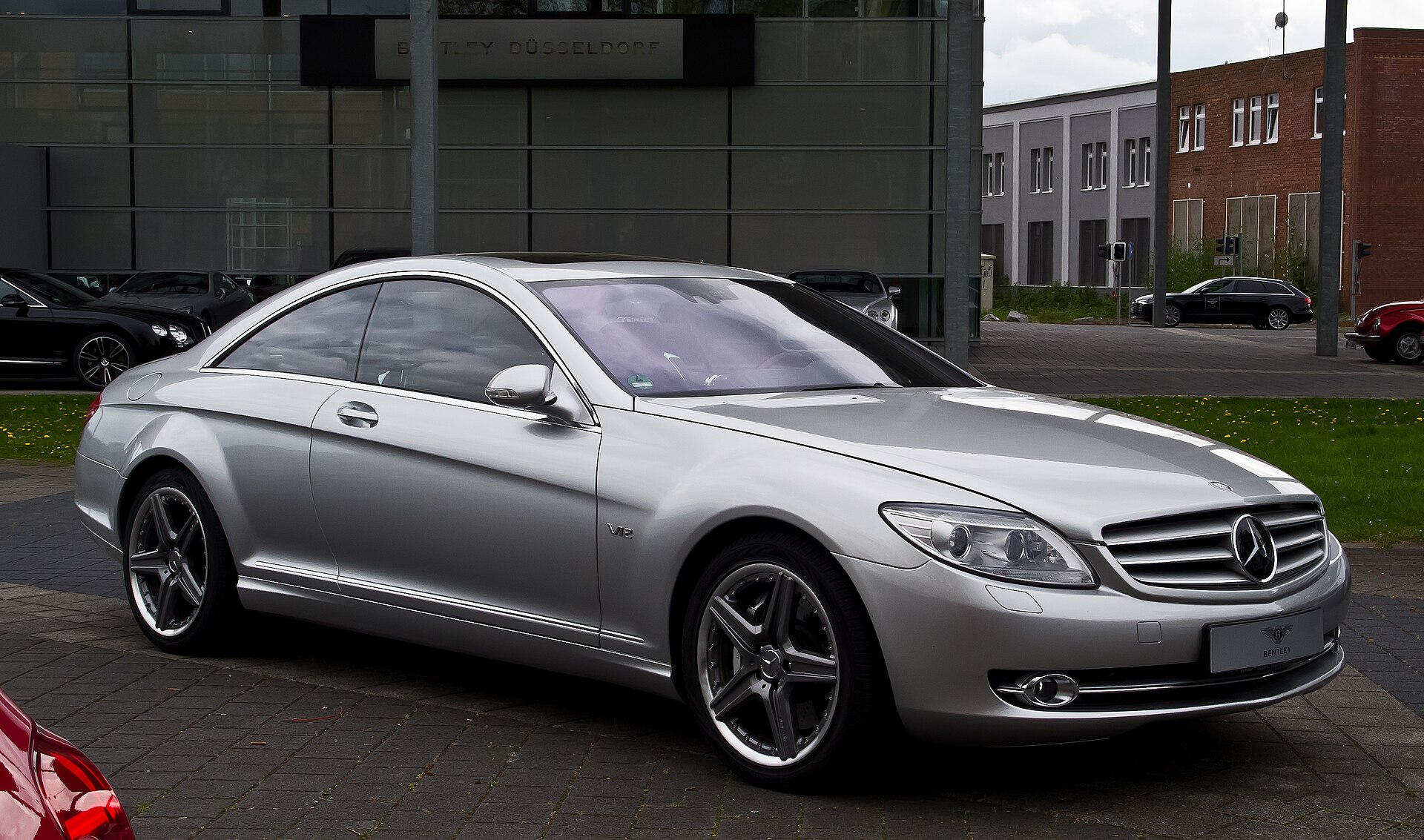 Mercedes-Benz CL 600 C216, front view