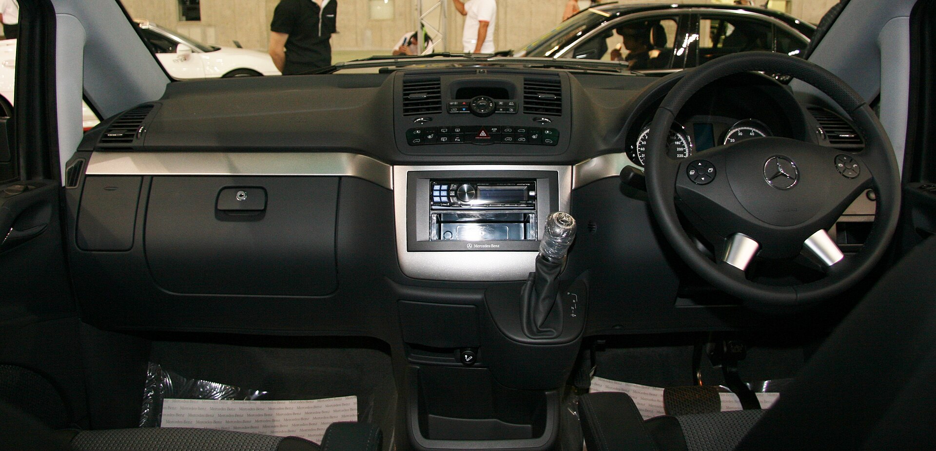 Mercedes-Benz V-Class cabin with individual seats