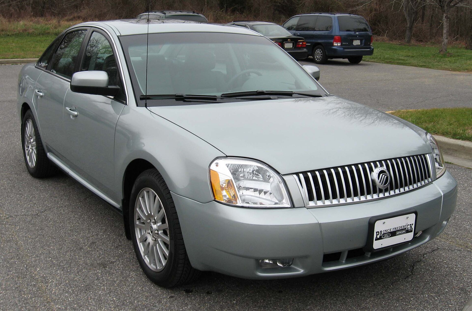 2005–2007 Mercury Montego sedan