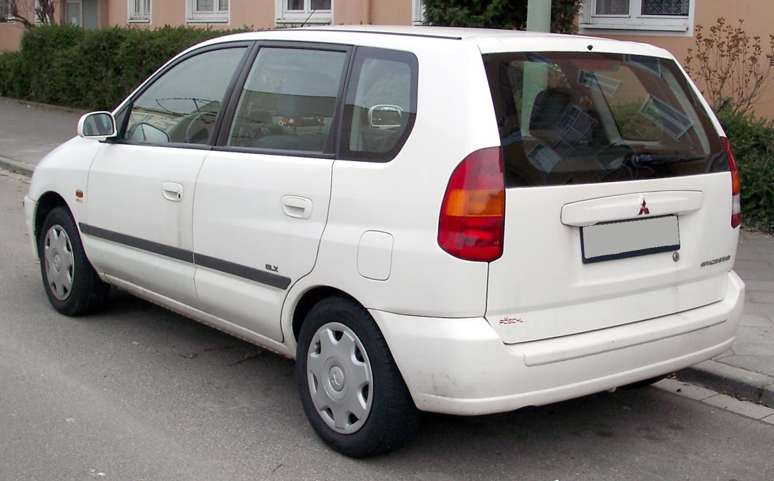 Mitsubishi Space Star MPV, rear view