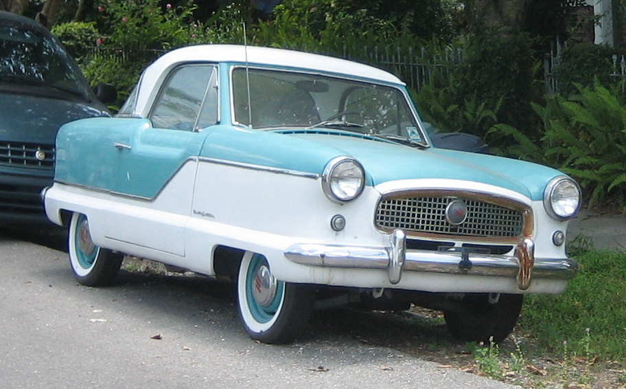 Nash Metropolitan two-tone small car, side view