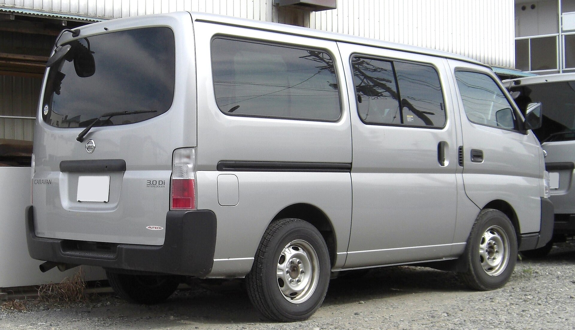 Nissan Caravan E25 van, rear view