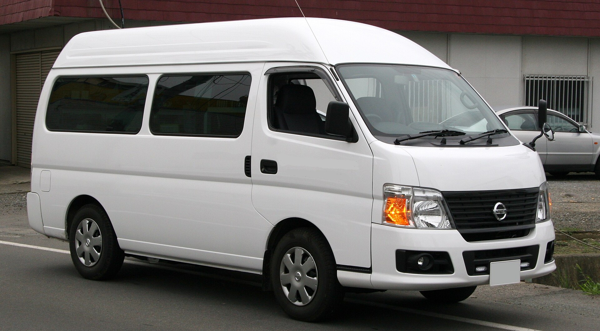 Facelifted Nissan Caravan E25 high-roof van, front view