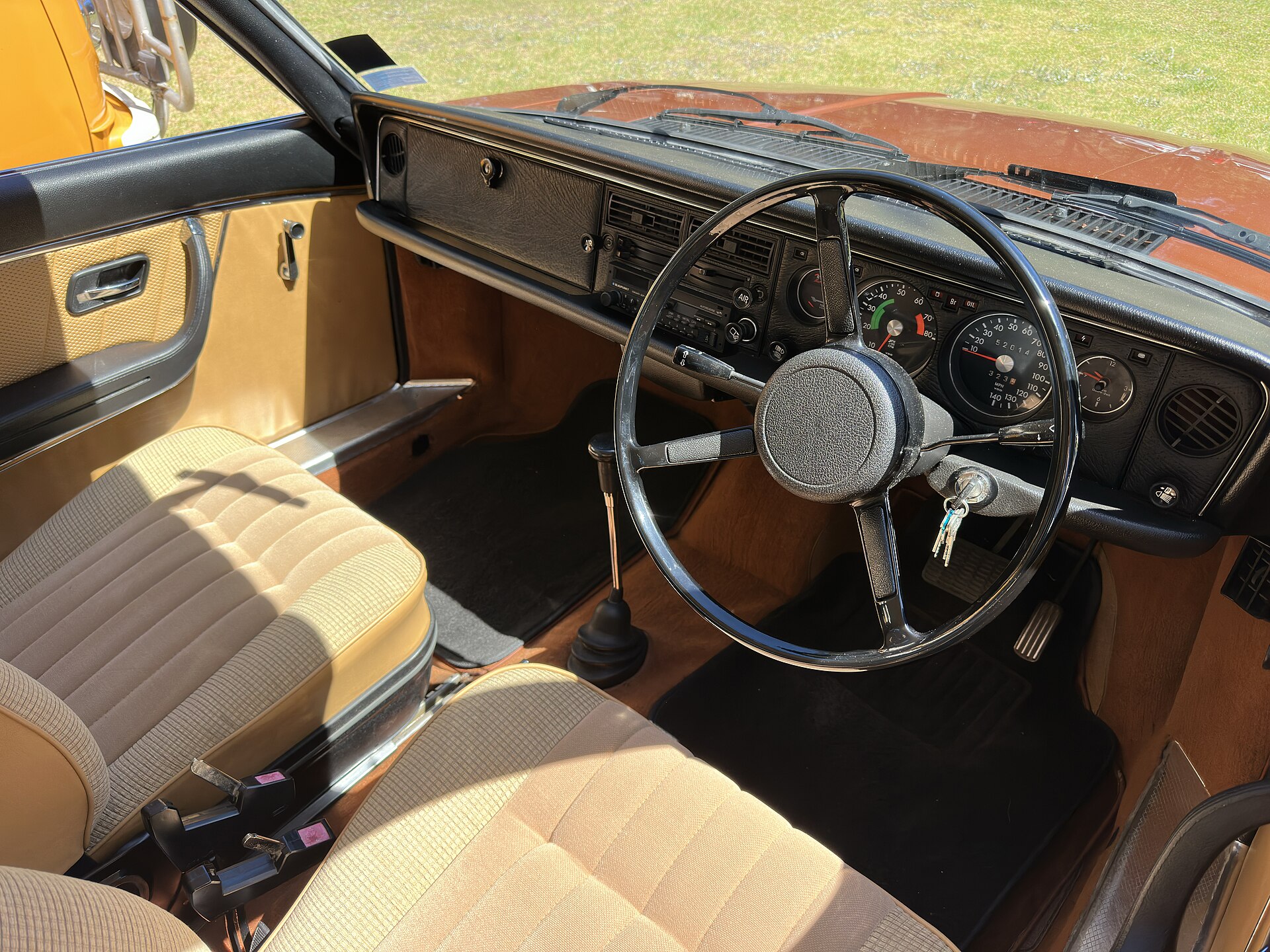 Late NSU Ro 80 saloon