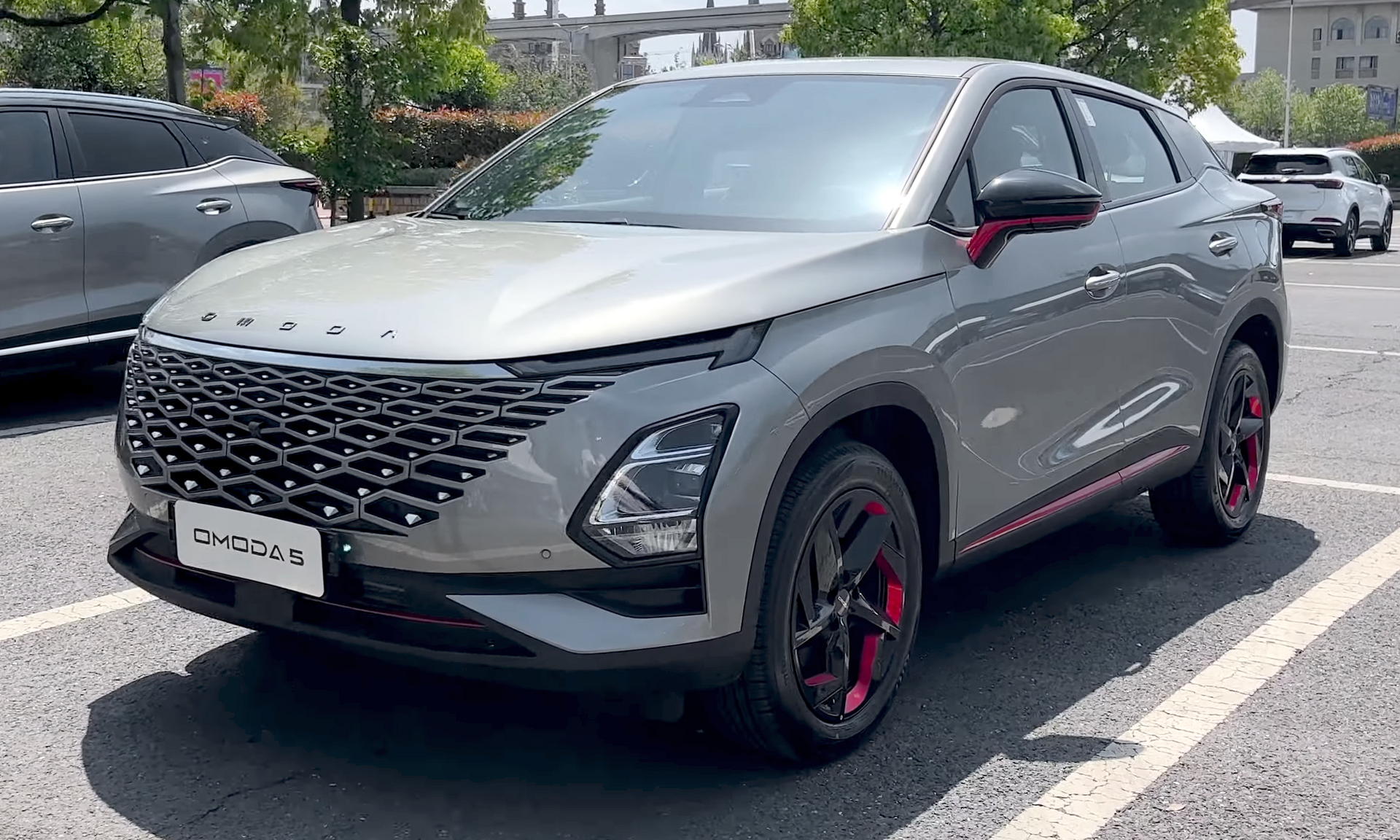 Omoda C5 crossover, front view