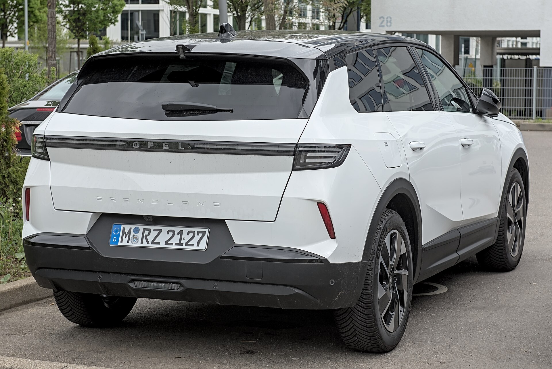 Opel Grandland second generation, rear view