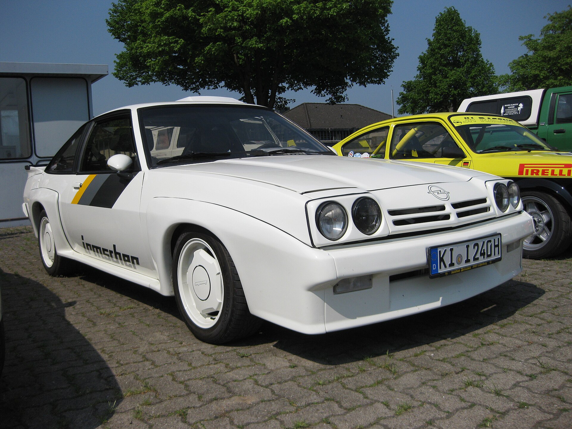 Opel Manta i300, front view