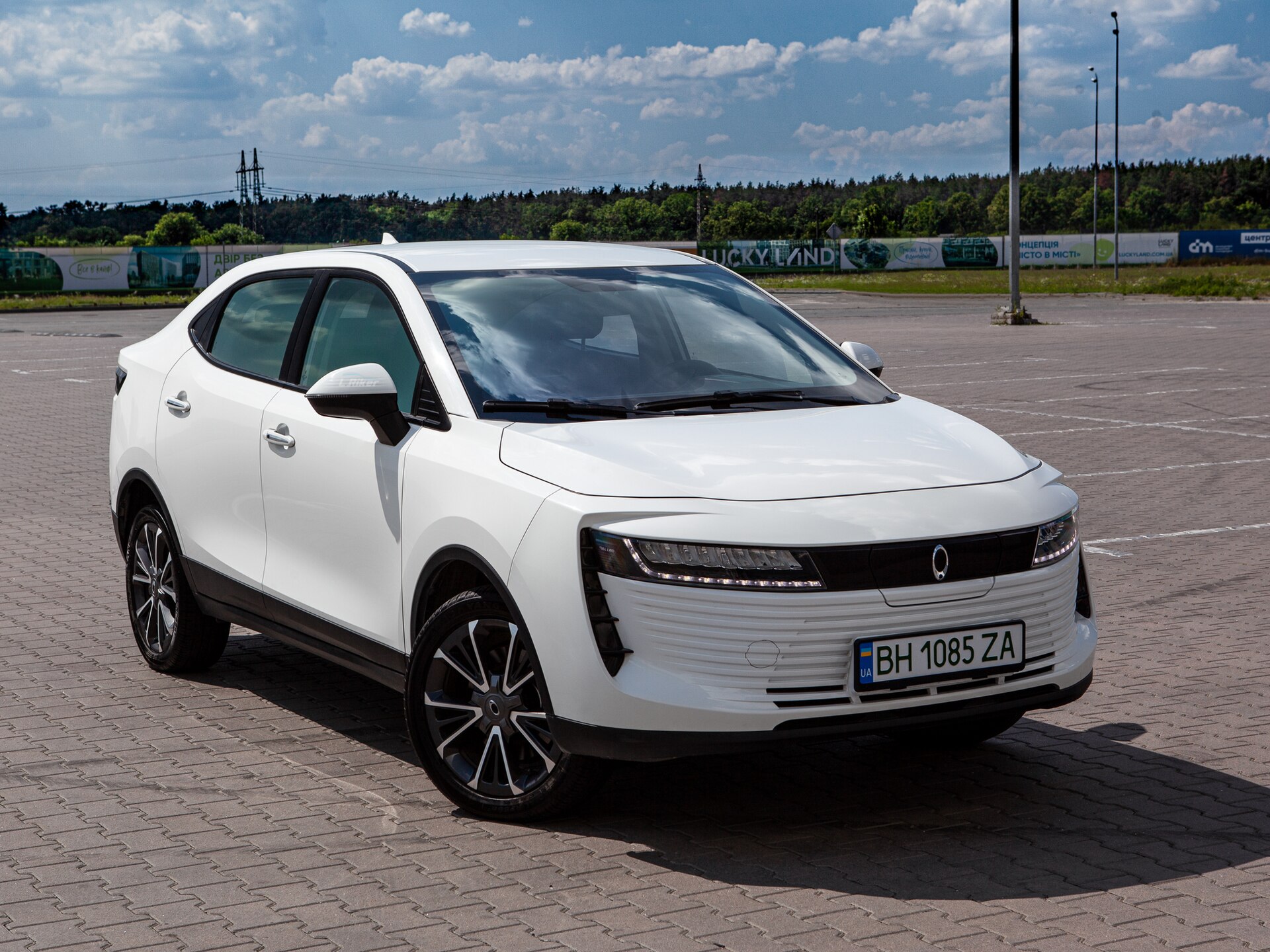 White Ora iQ electric crossover, front view