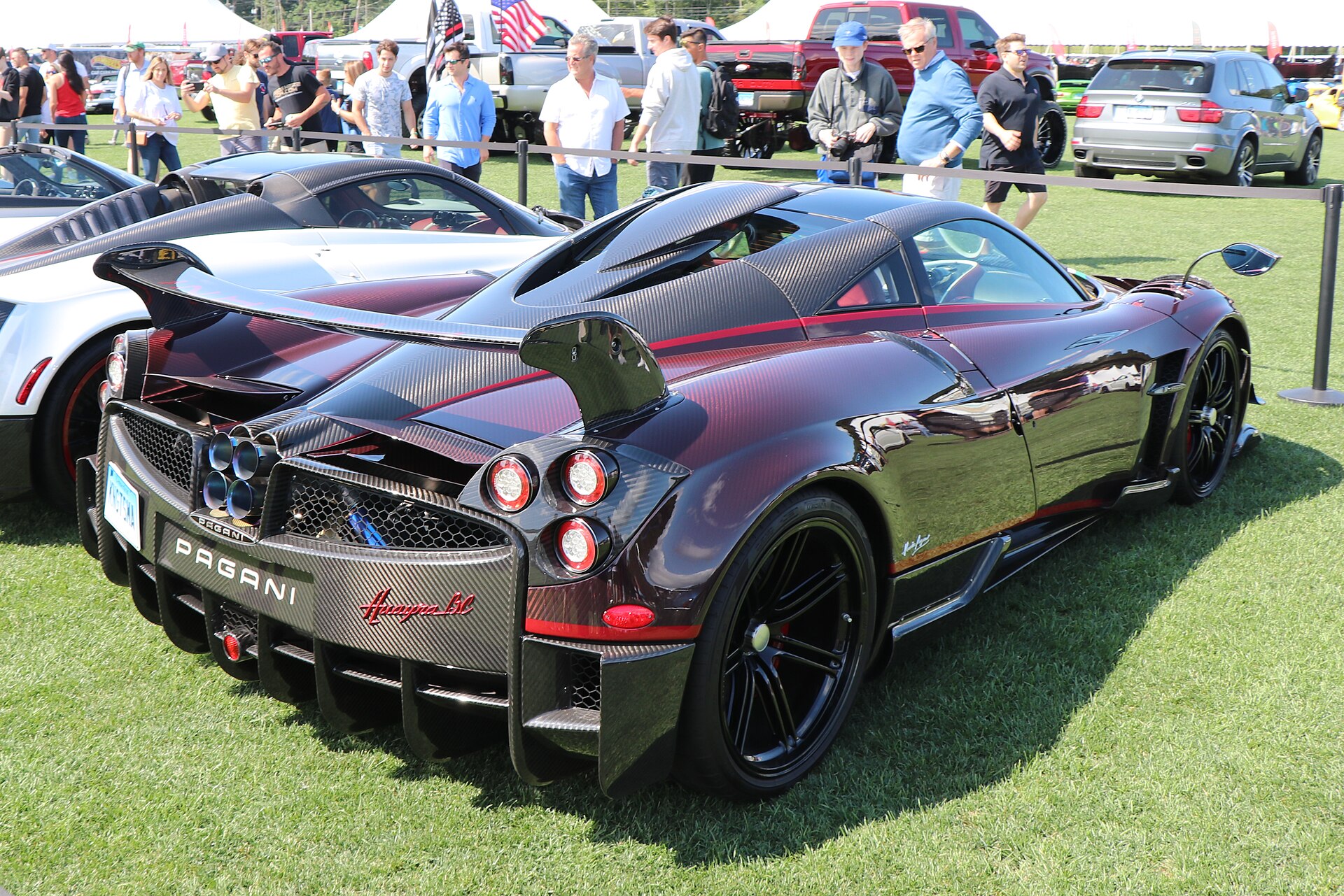Pagani Huayra BC in red carbon