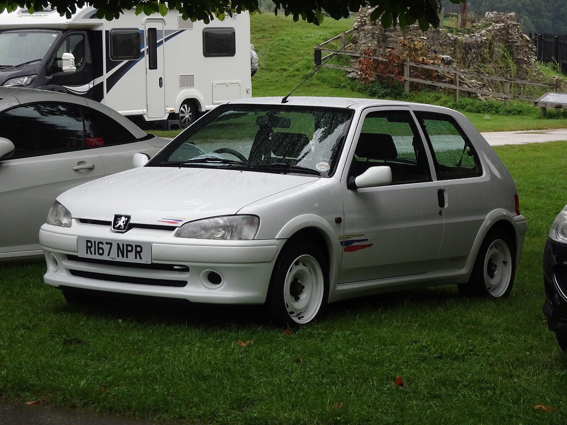 Peugeot 106 Rallye Phase II, front three-quarter view