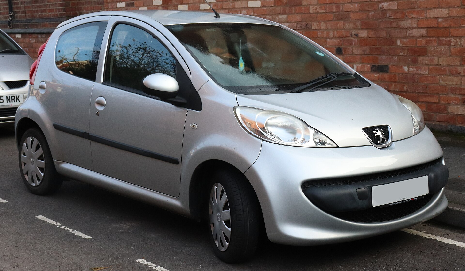 Peugeot 107: The City Car Built With Citroën and Toyota