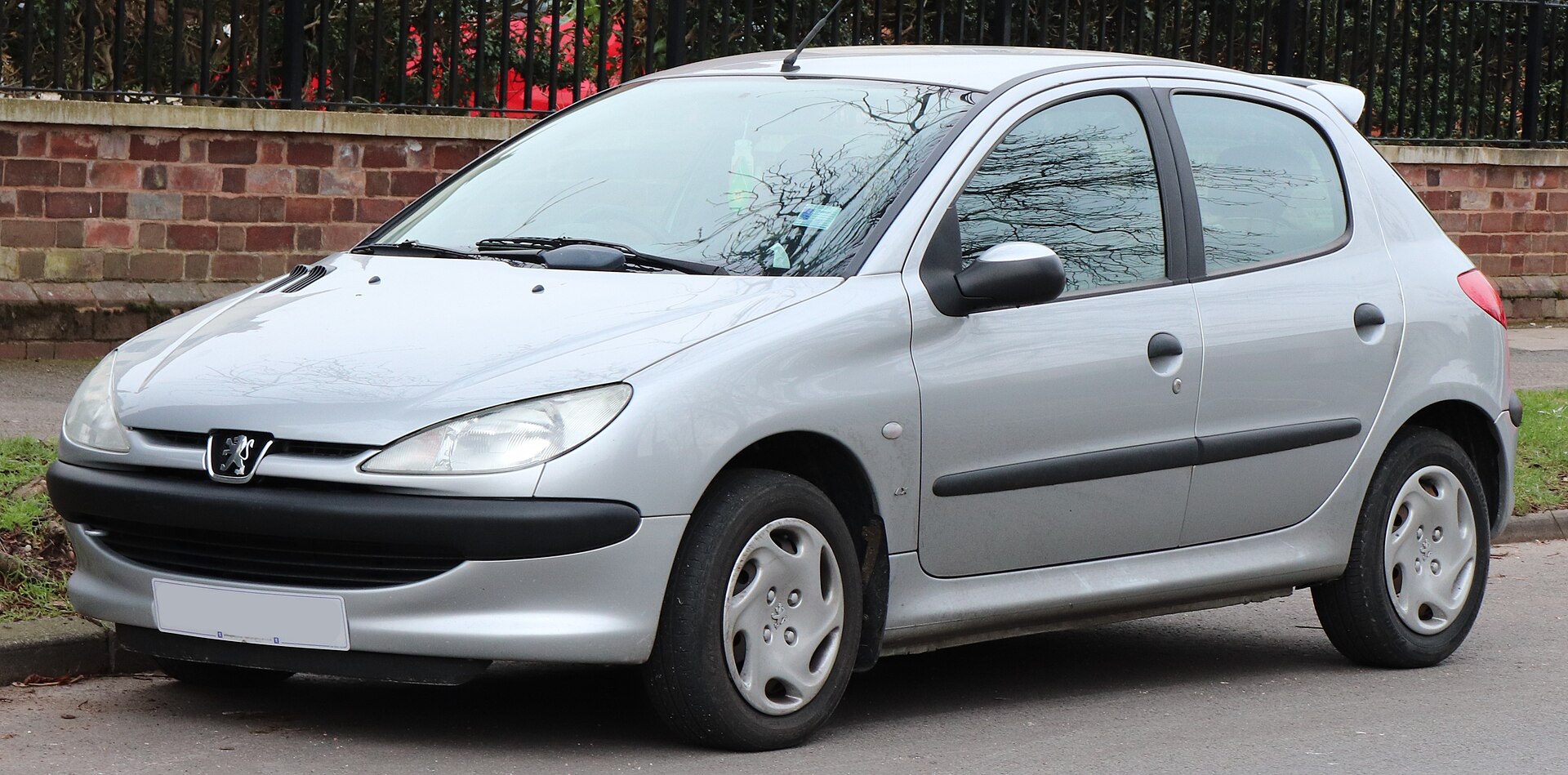 Peugeot 206: the Best-Selling Peugeot Ever