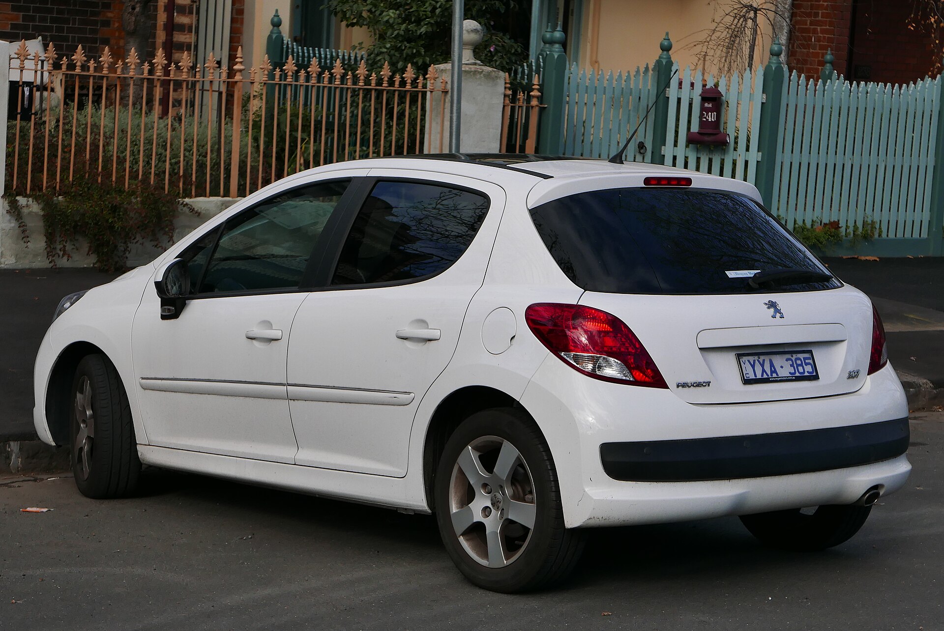Peugeot 207: The Supermini Between the 206 and the 208
