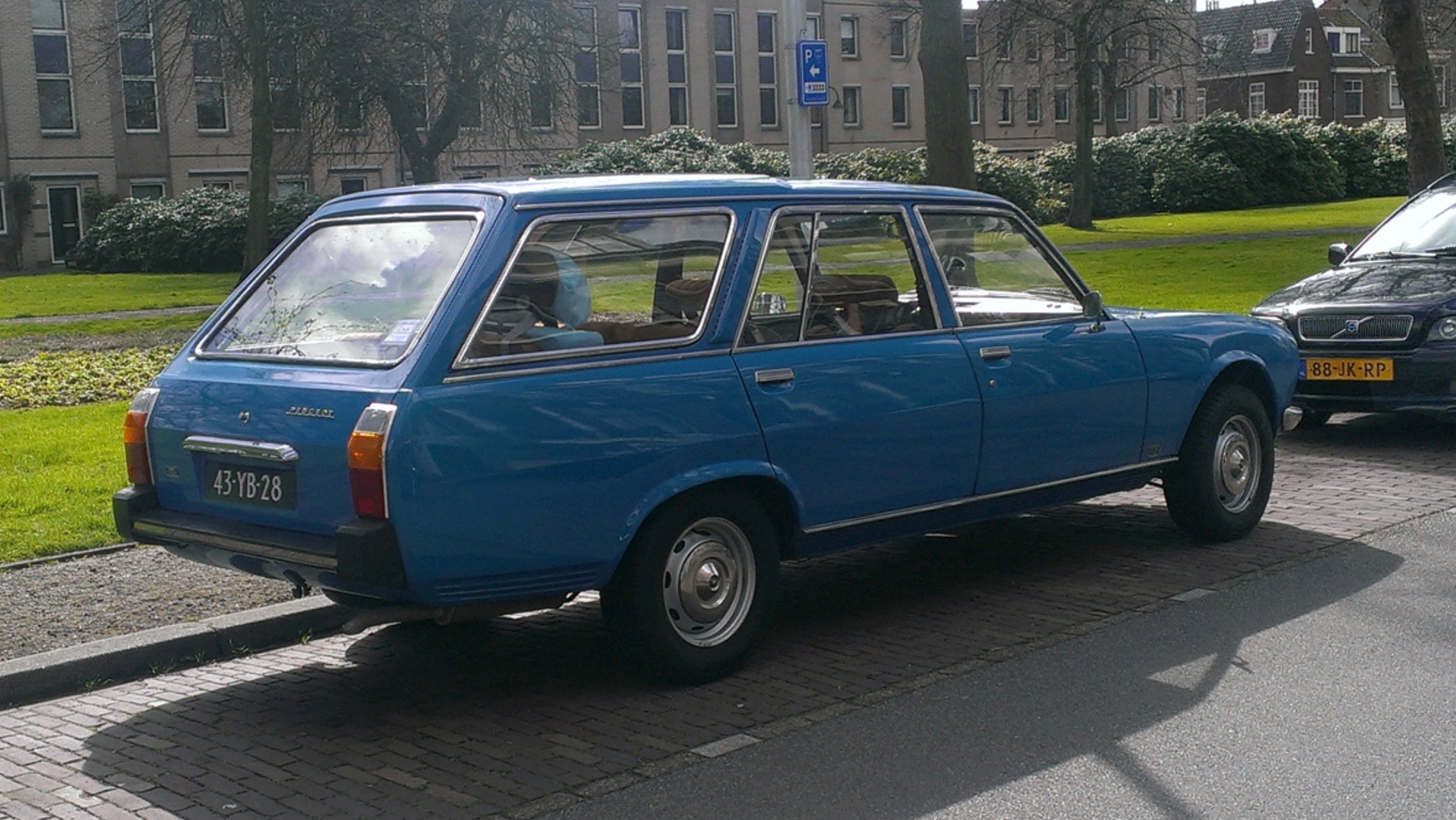 Peugeot 504 Familiale estate
