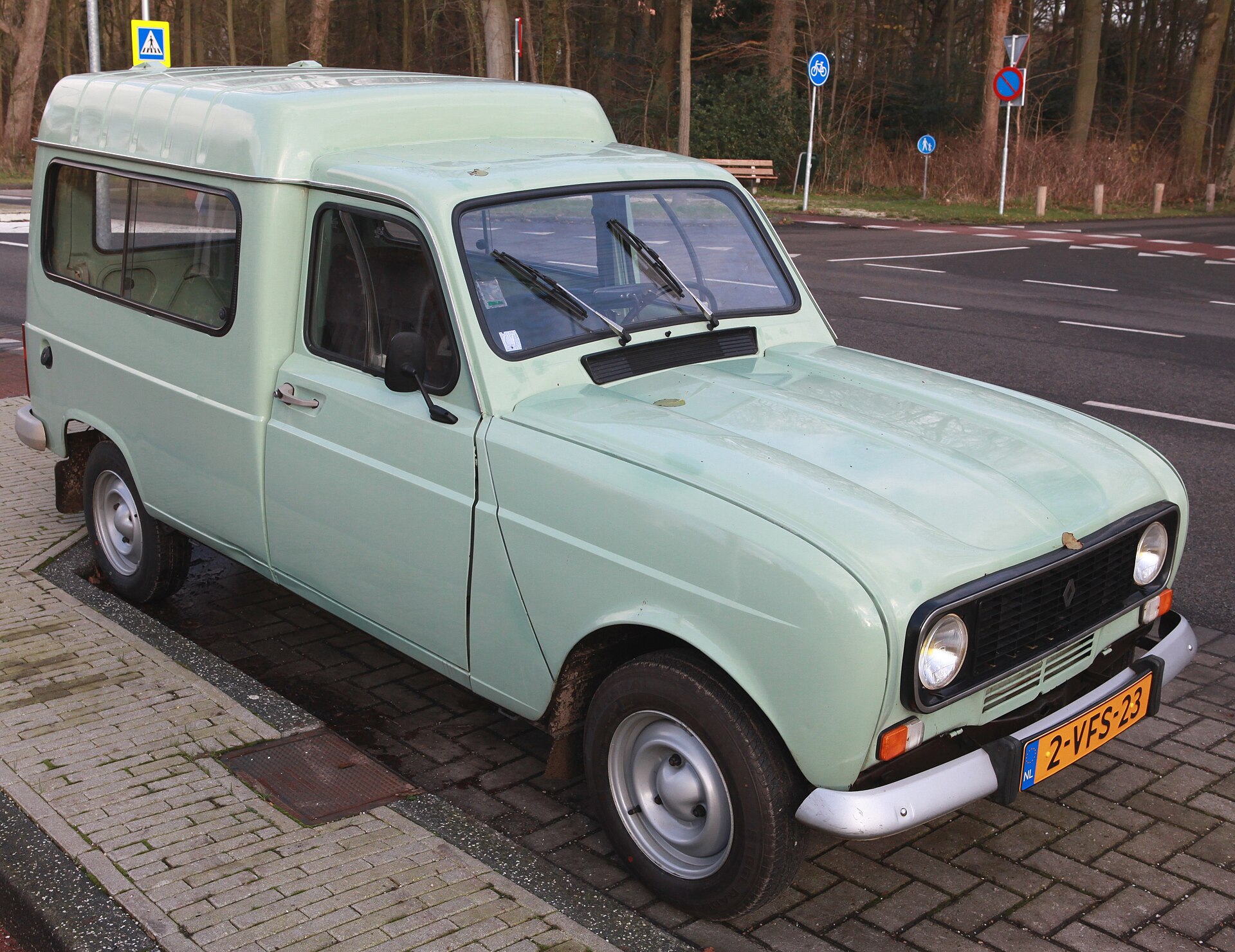 Renault 4 Fourgonnette F6 van