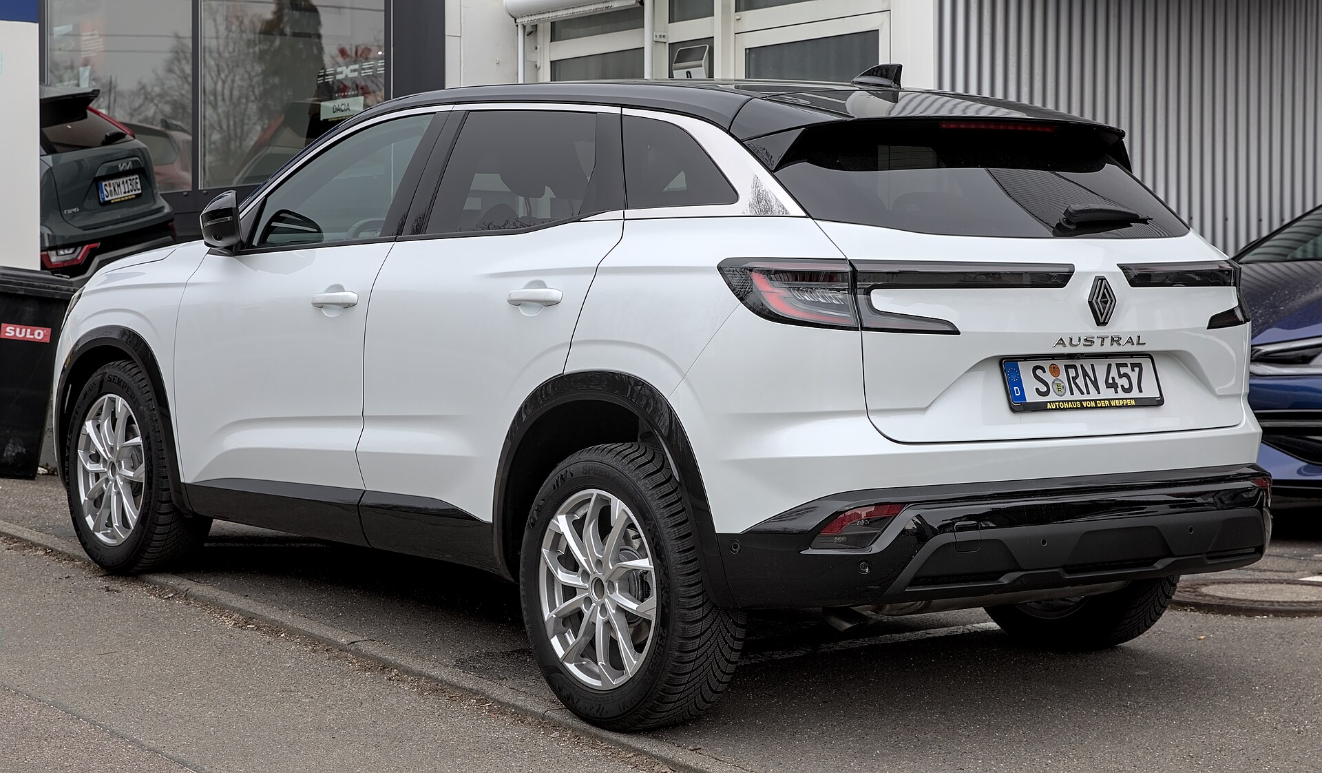 Renault Austral, rear three-quarter view