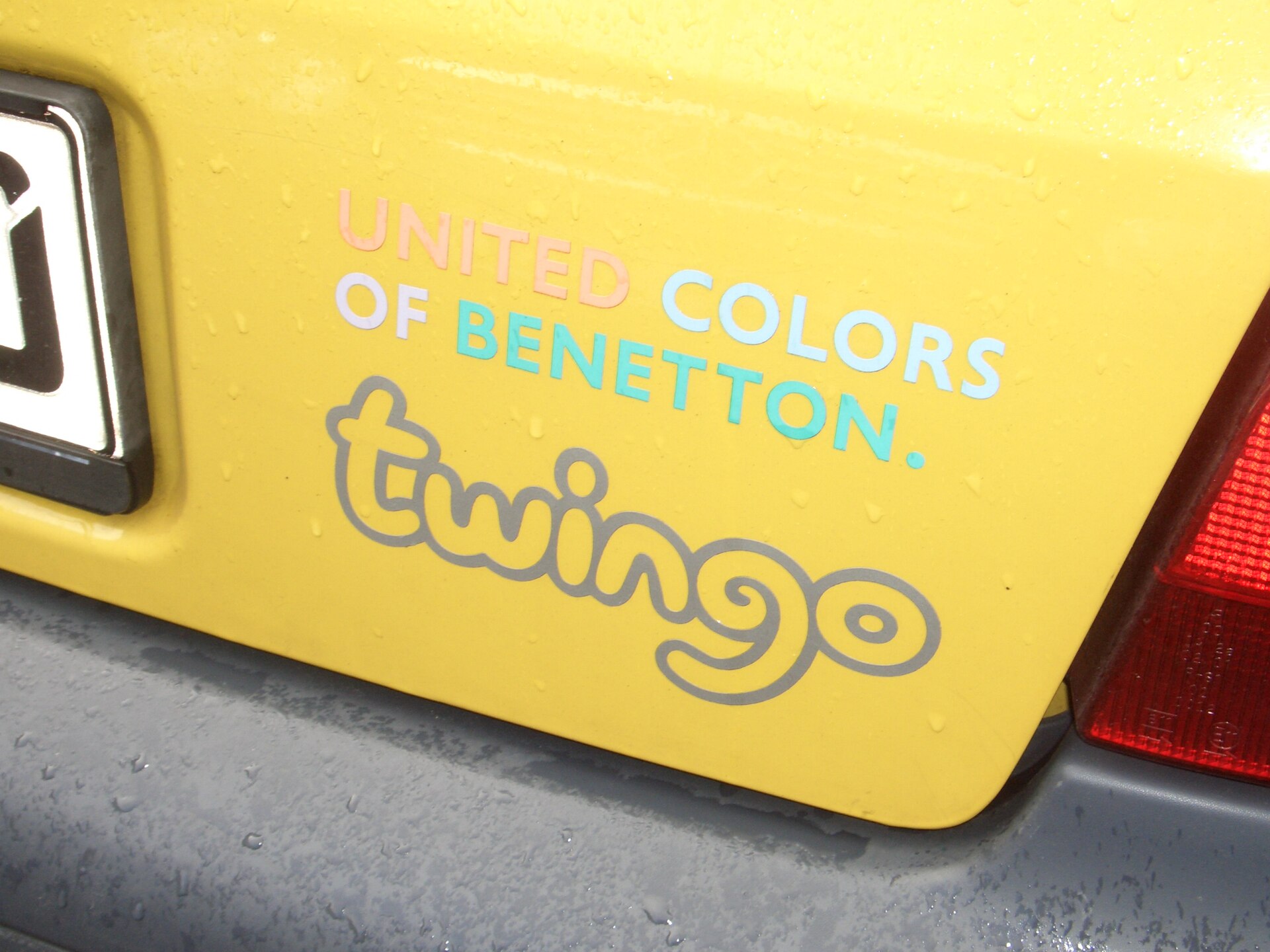 Renault Twingo I special edition, rear three-quarter view