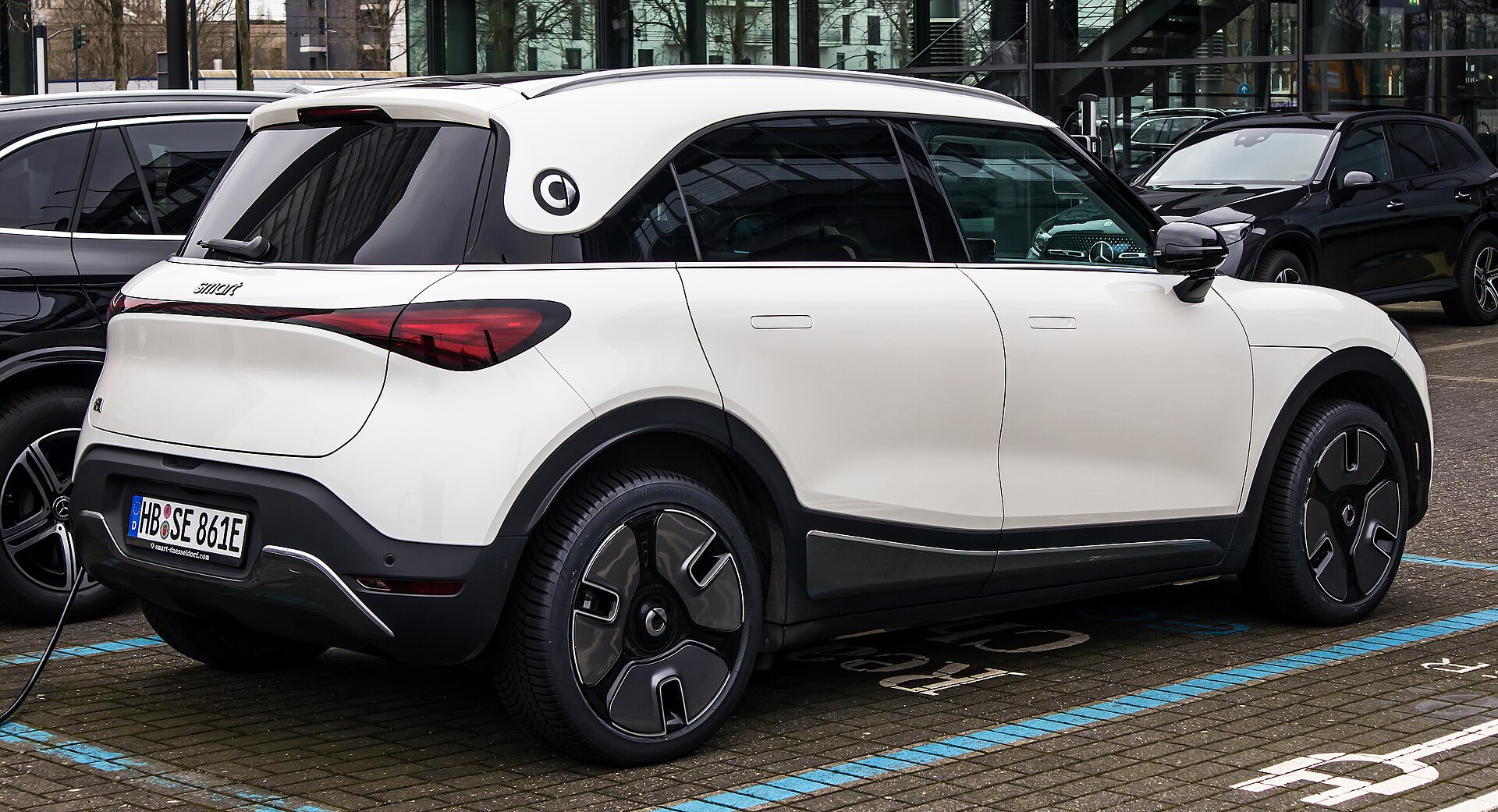 smart #1, rear three-quarter view