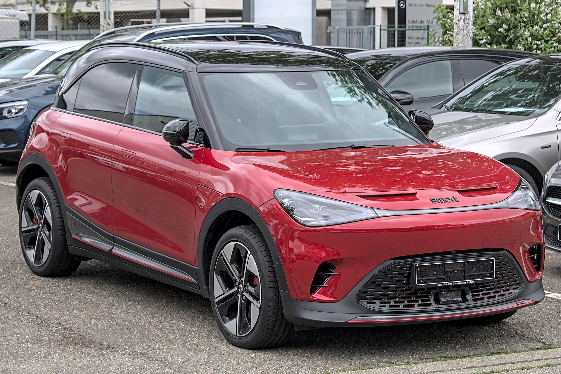 smart #1 Brabus, front three-quarter view