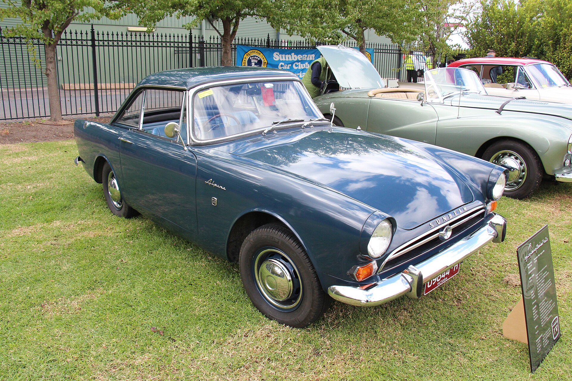 Sunbeam Alpine Series IV roadster