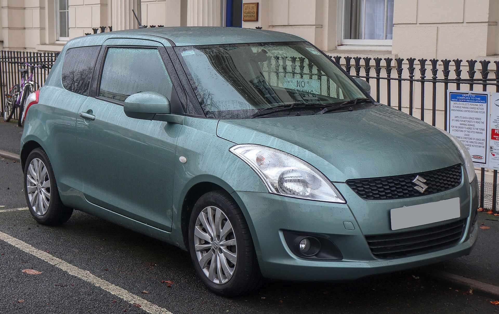Second-generation Suzuki Swift hatchback