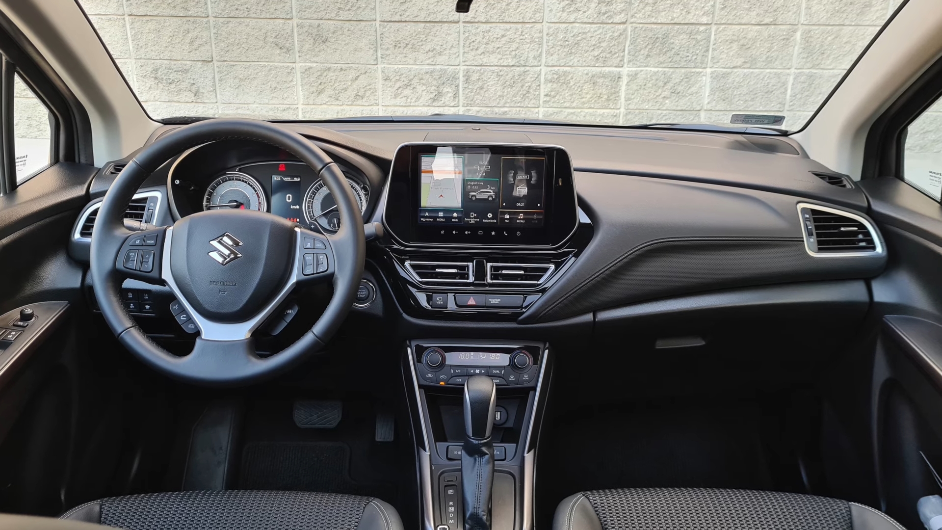 Dashboard of the Suzuki S-Cross with Allgrip and mild hybrid