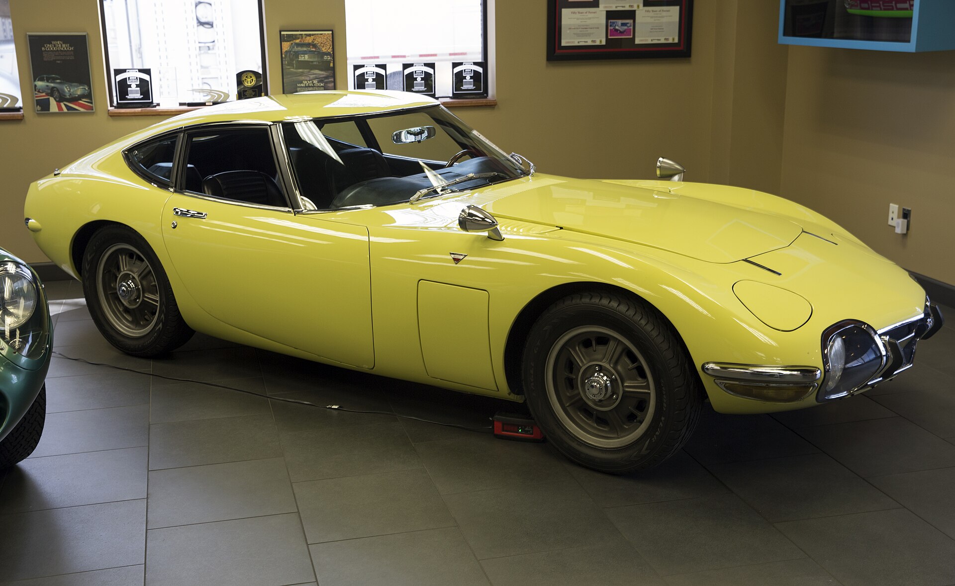 Toyota 2000 GT