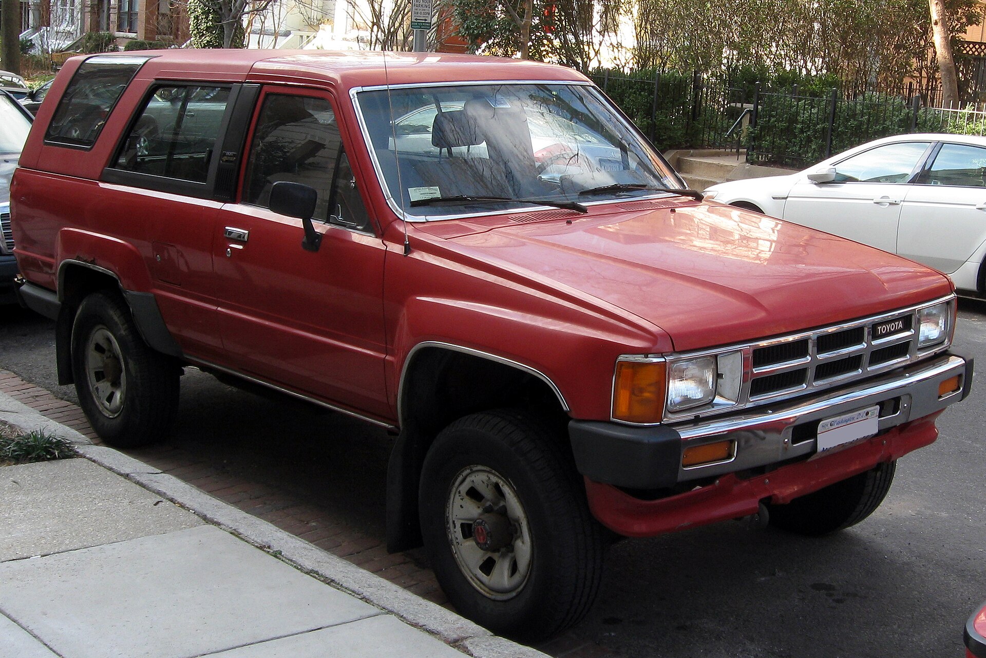 First-generation Toyota 4Runner with removable top
