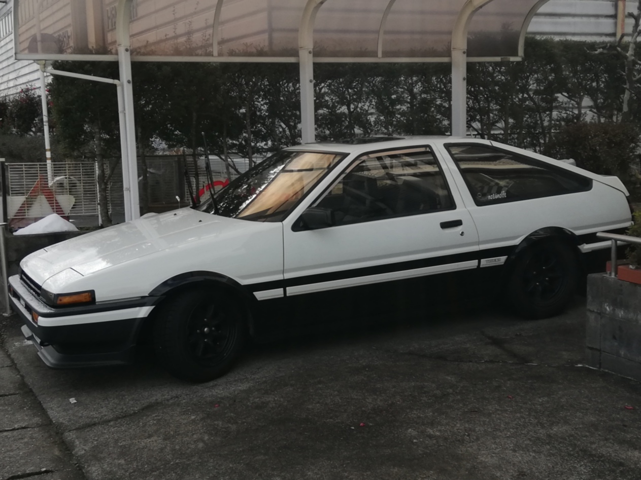 Toyota Sprinter Trueno AE86 GT Apex